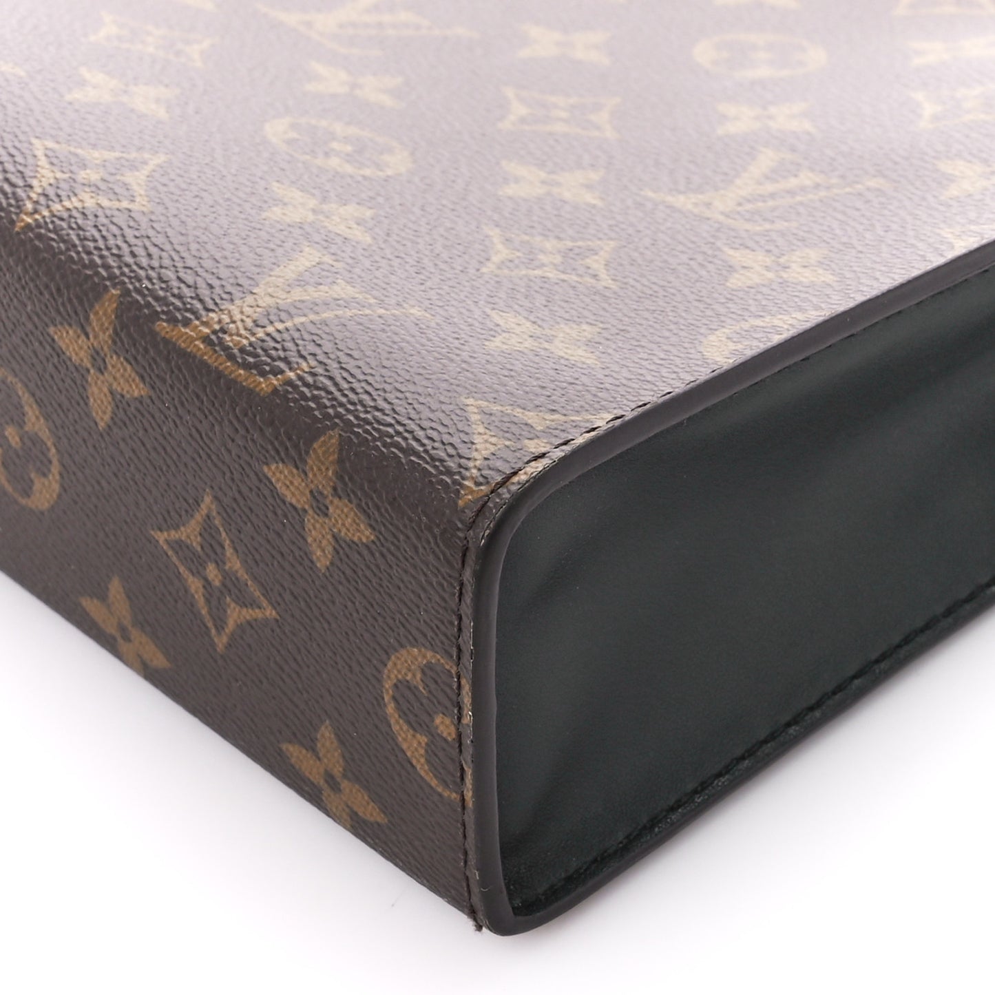 Monogram Poche Toilette NM