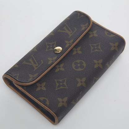 Louis Vuitton Monogram Pochette Twin PM 14 of 17