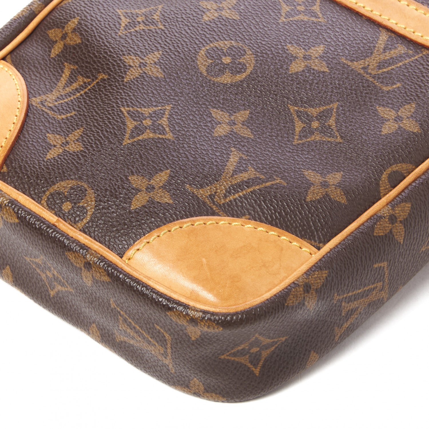 Louis Vuitton Monogram Danube 21 6 of 8