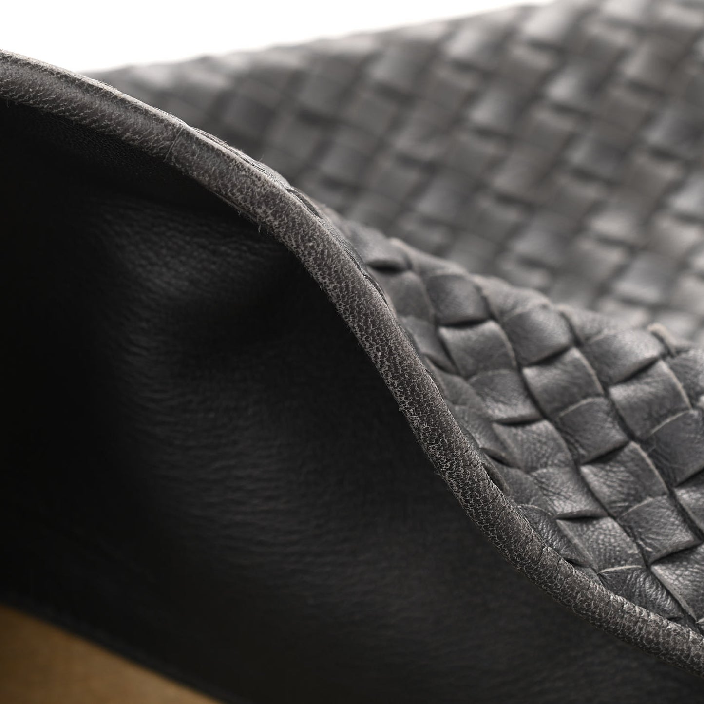 Nappa Intrecciato Sloane Hobo Ferro Gray