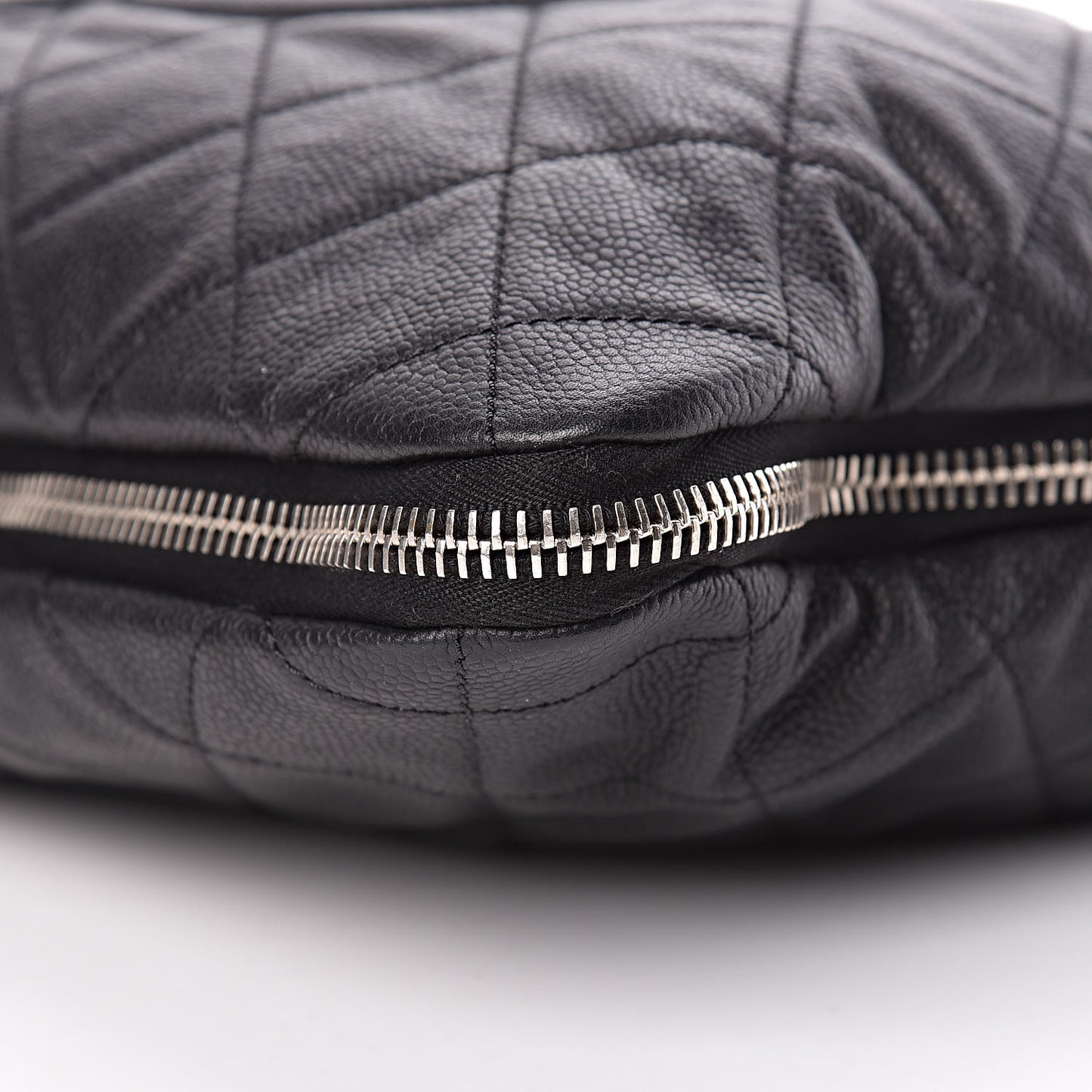 Caviar Quilted Expandable Zip Shoulder Bag Black
