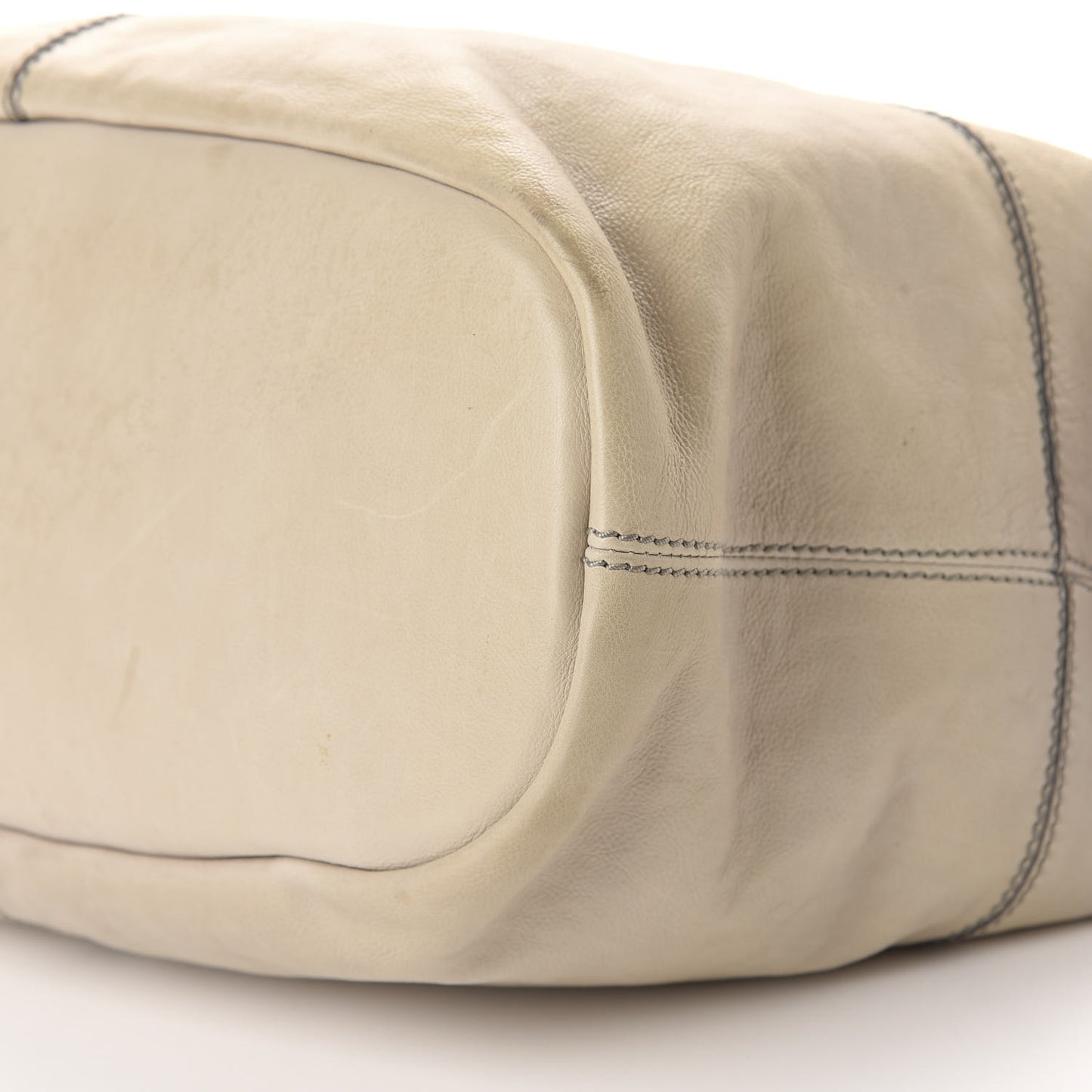 Lambskin Medium Nightingale Ivory