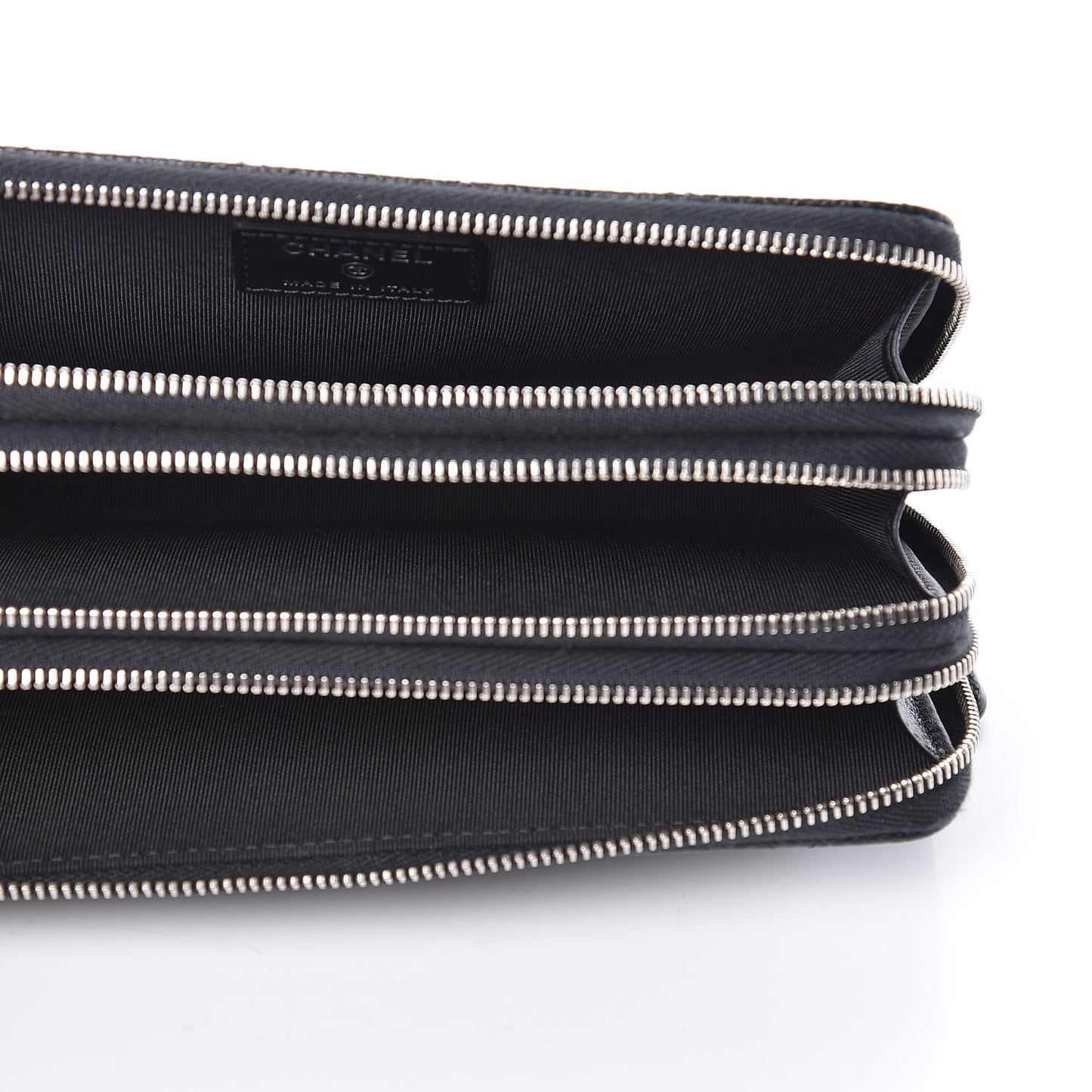 Caviar Quilted Zip Around Phone Holder Black