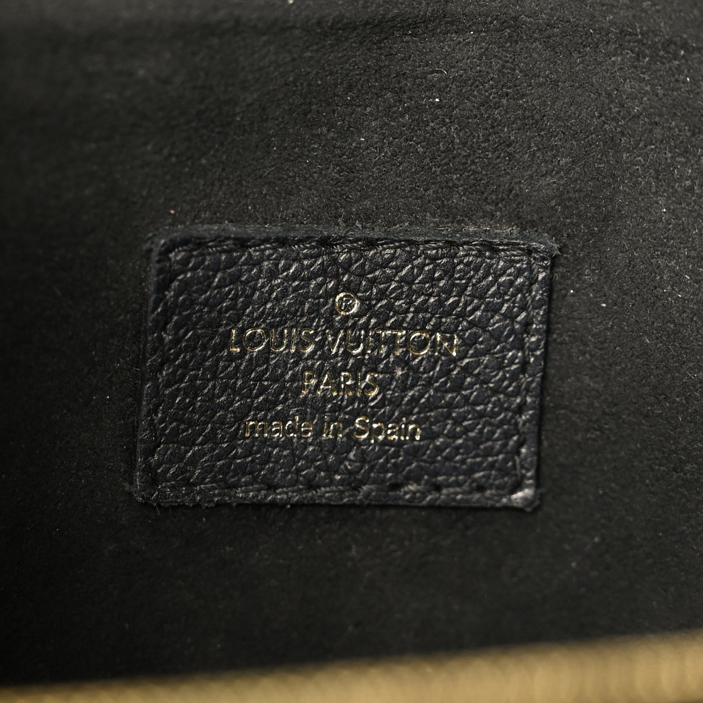 Monogram Victoire Black