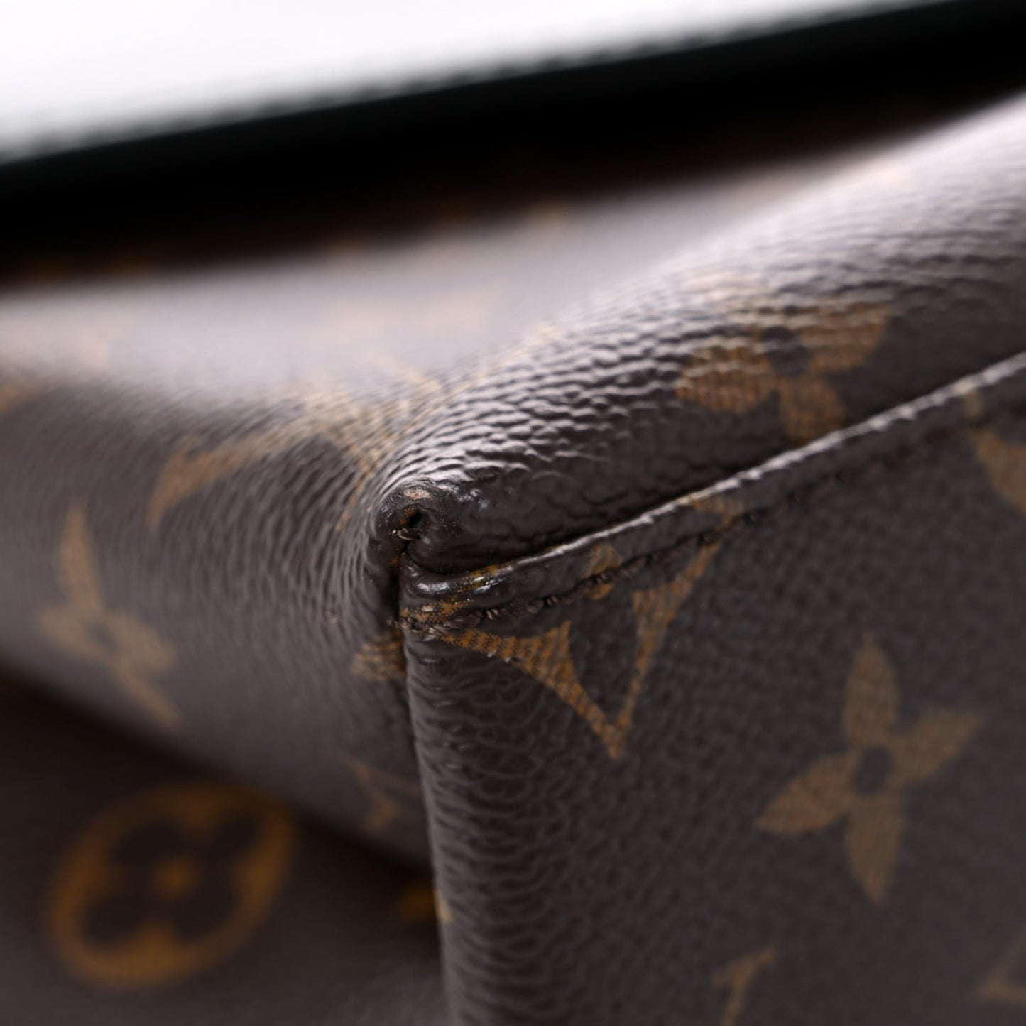 Epi Monogram Saint Michel Black