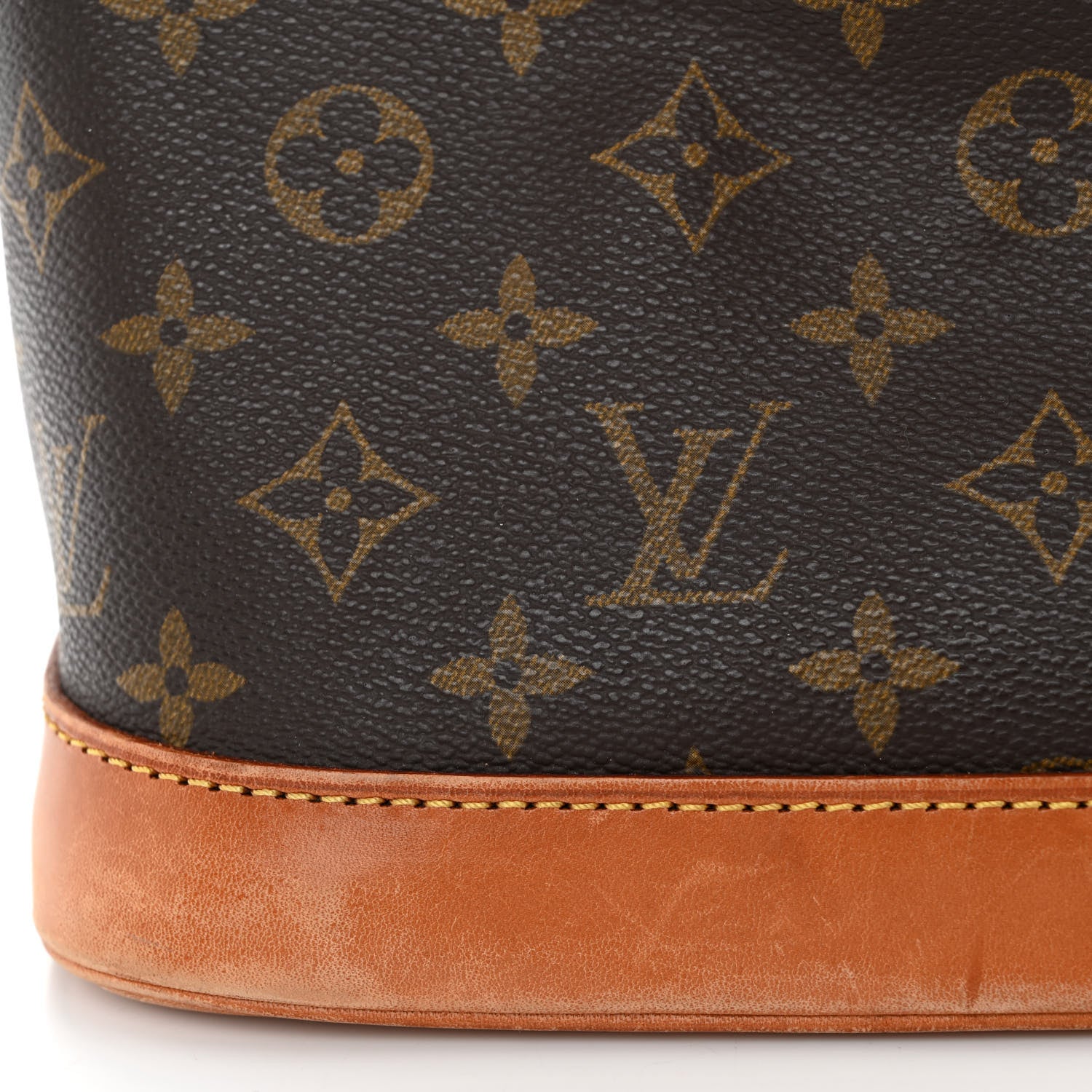 Louis Vuitton Monogram Alma PM 10 of 10