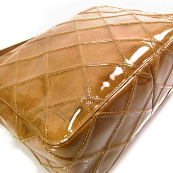 Chanel Patent Diamond Stitch Shoulder Bag 5 of 11