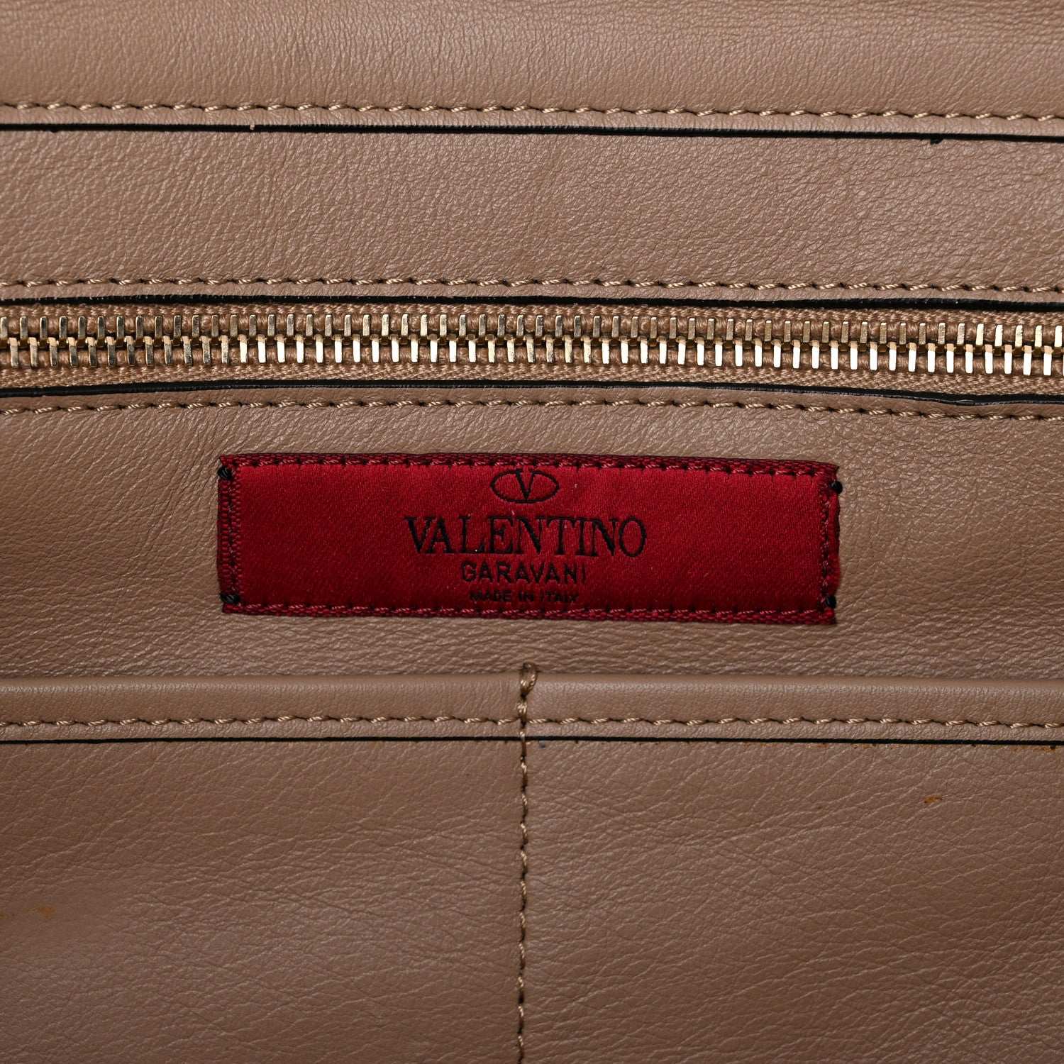 Valentino Garavani Vitello Medium Rockstud Tote Alpaca 5 of 23