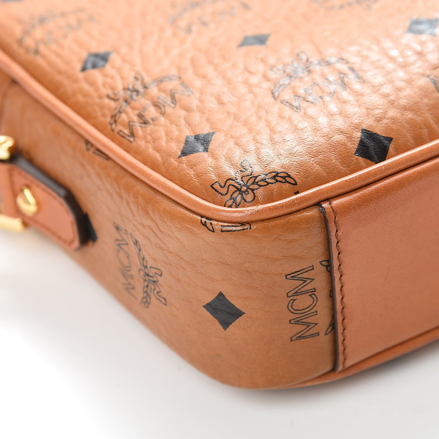 Visetos Medium Heritage Line Camera Crossbody Bag Cognac