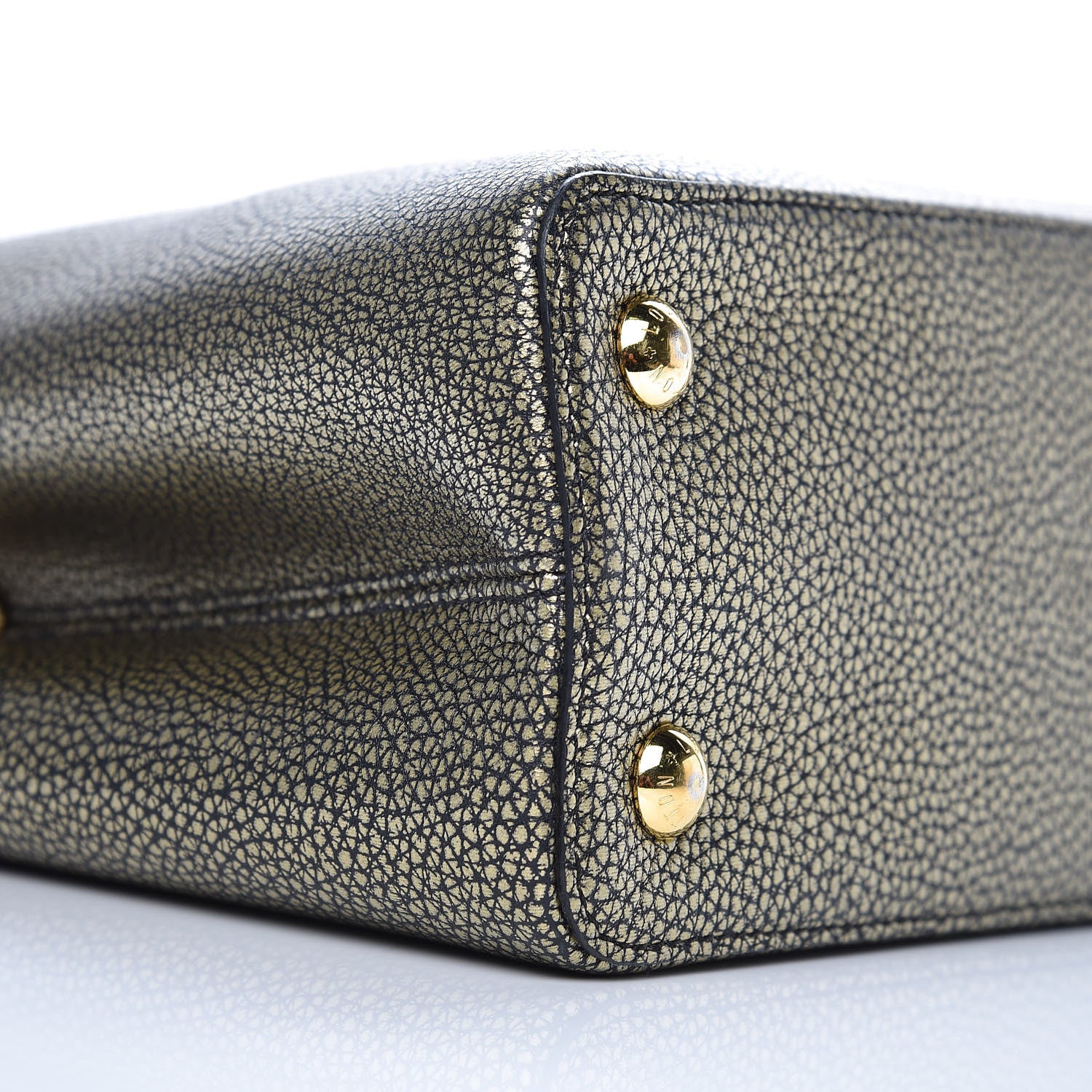 Louis Vuitton Metallic Taurillon Capucines PM Gold 7 of 13