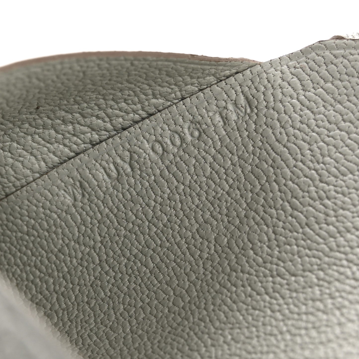 Chevre Mysore Calvi Duo Card Case Gris Perle