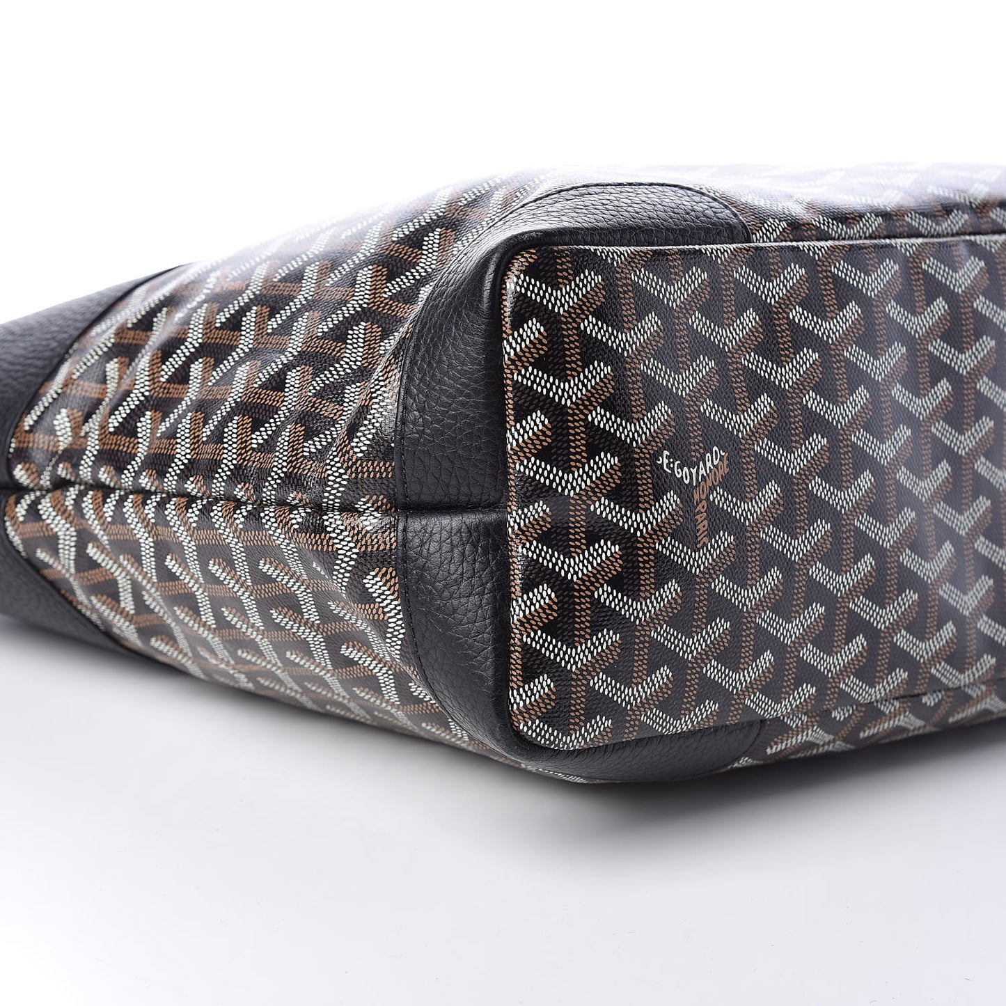 Goyardine Grenadines Hobo Black
