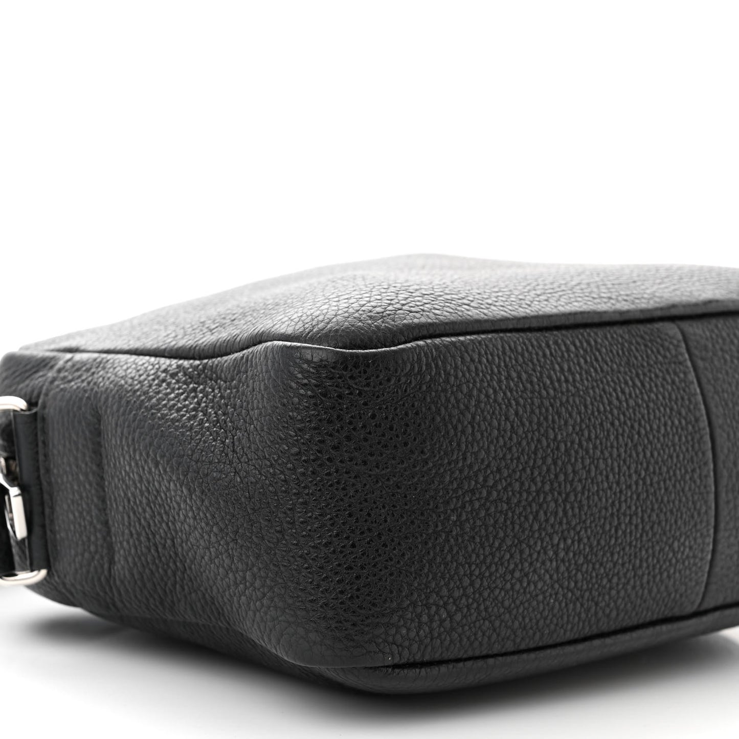 Vitello Daino Crossbody Black