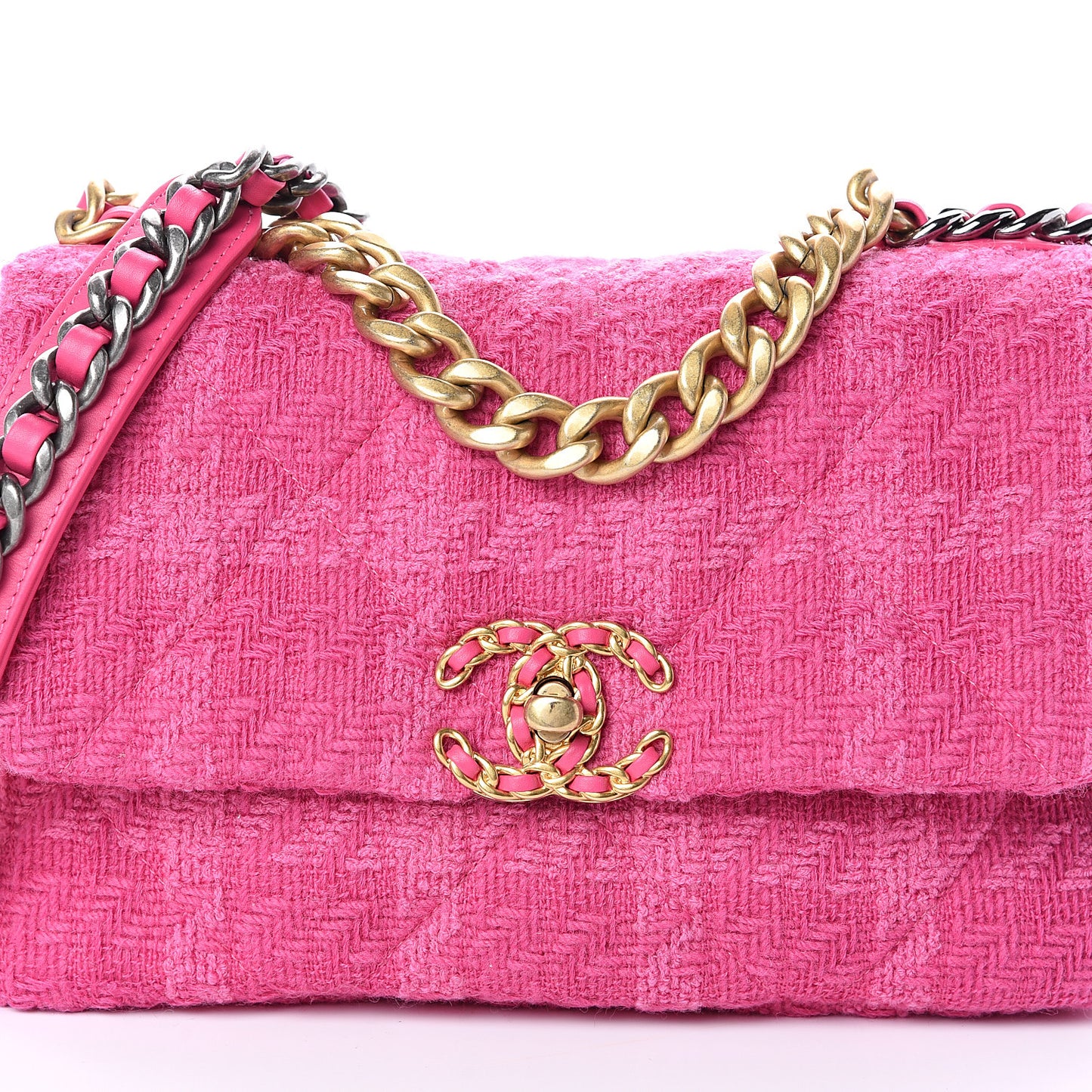 Tweed Quilted Medium 19 Flap Pink