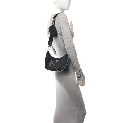 Prada Nylon Re-Edition 2005 Shoulder Bag Black 2 of 9
