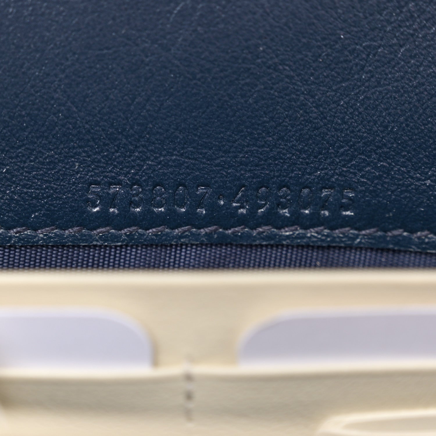 Gucci Vintage Effect Calfskin Matelasse Diagonal Torchon GG Marmont Chain Wallet Mystic White Blue Agata 7 of 12