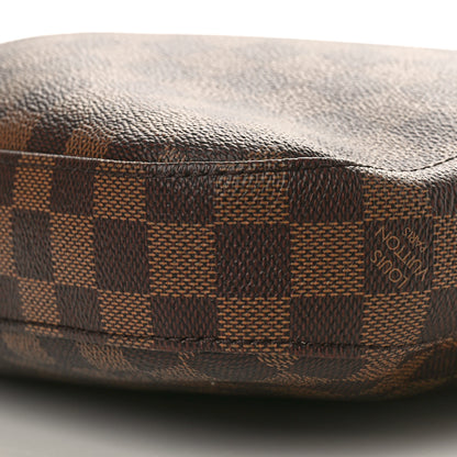 Louis Vuitton Damier Ebene South Bank Besace 9 of 9