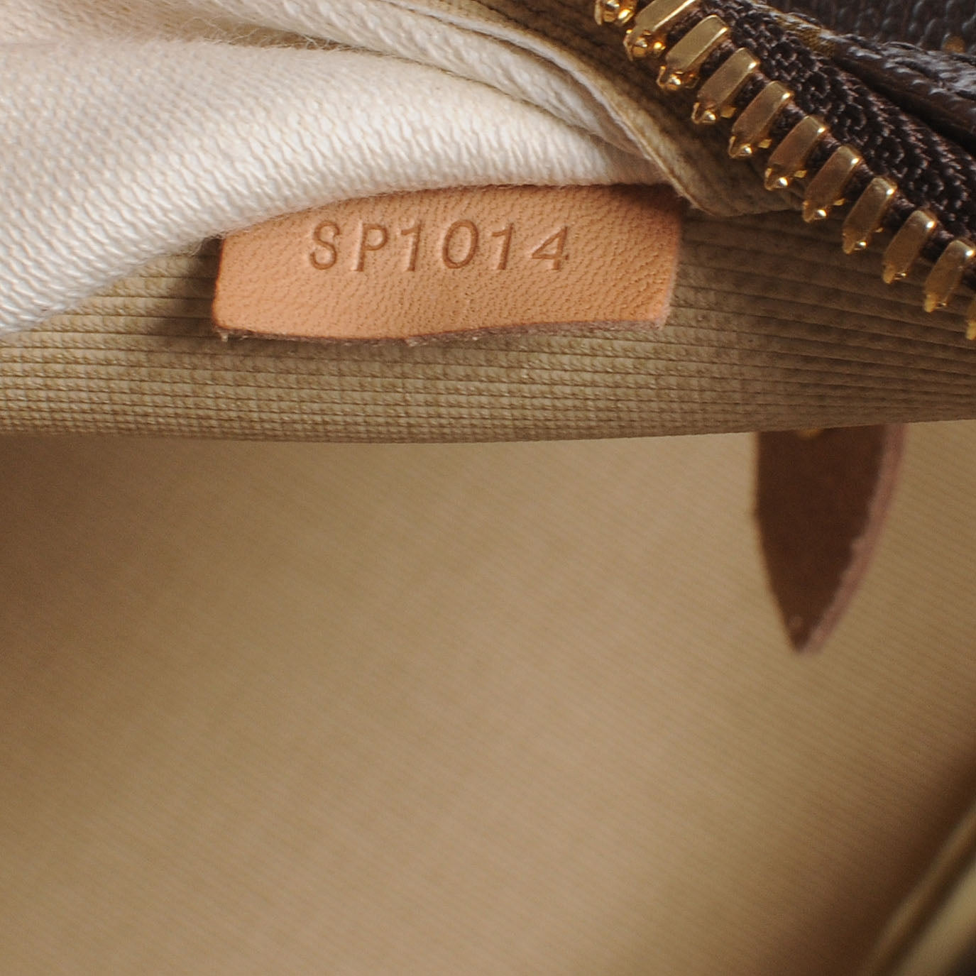 Monogram Sirius 70
