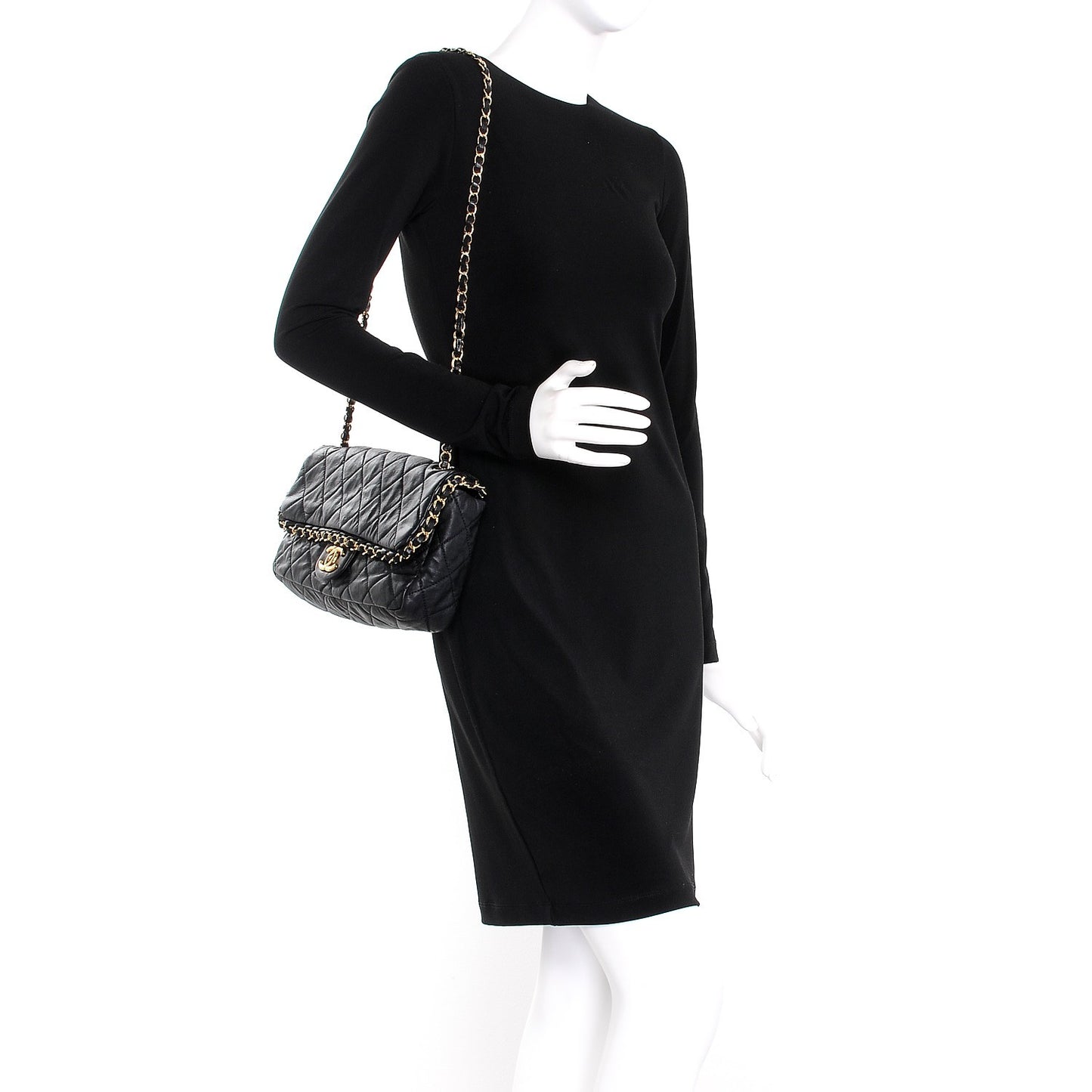Calfskin Quilted Medium Chain Me Flap Black