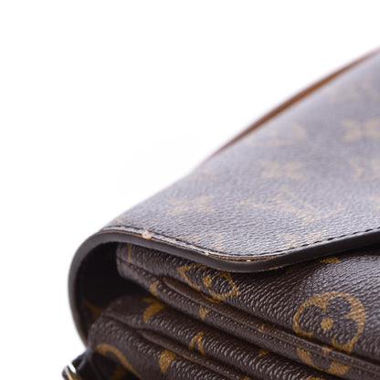 Louis Vuitton Monogram Pochette Metis 21 of 25