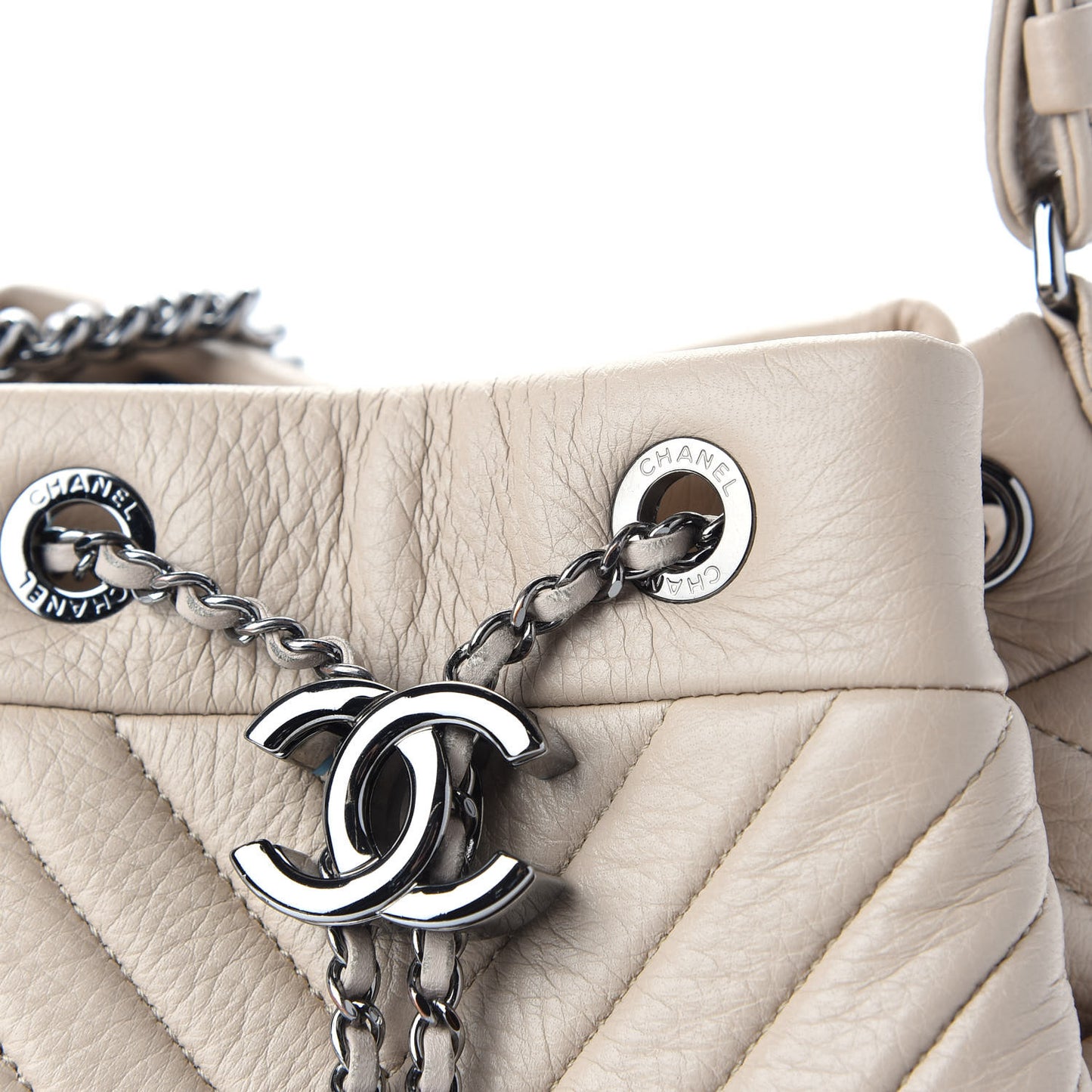 Deerskin Chevron Small CC Chain Bucket Bag Beige