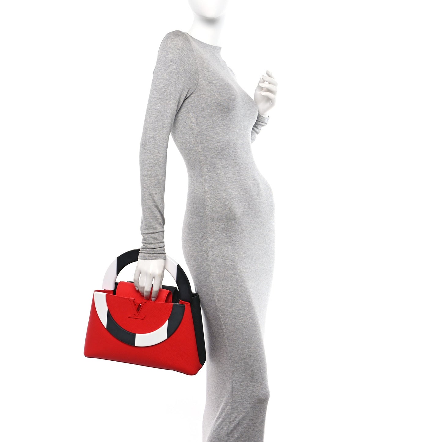 Calfskin Bolsa Capucines Black Rouge