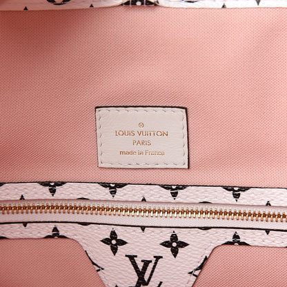 Louis Vuitton Monogram Giant Neverfull MM Rouge 7 of 11