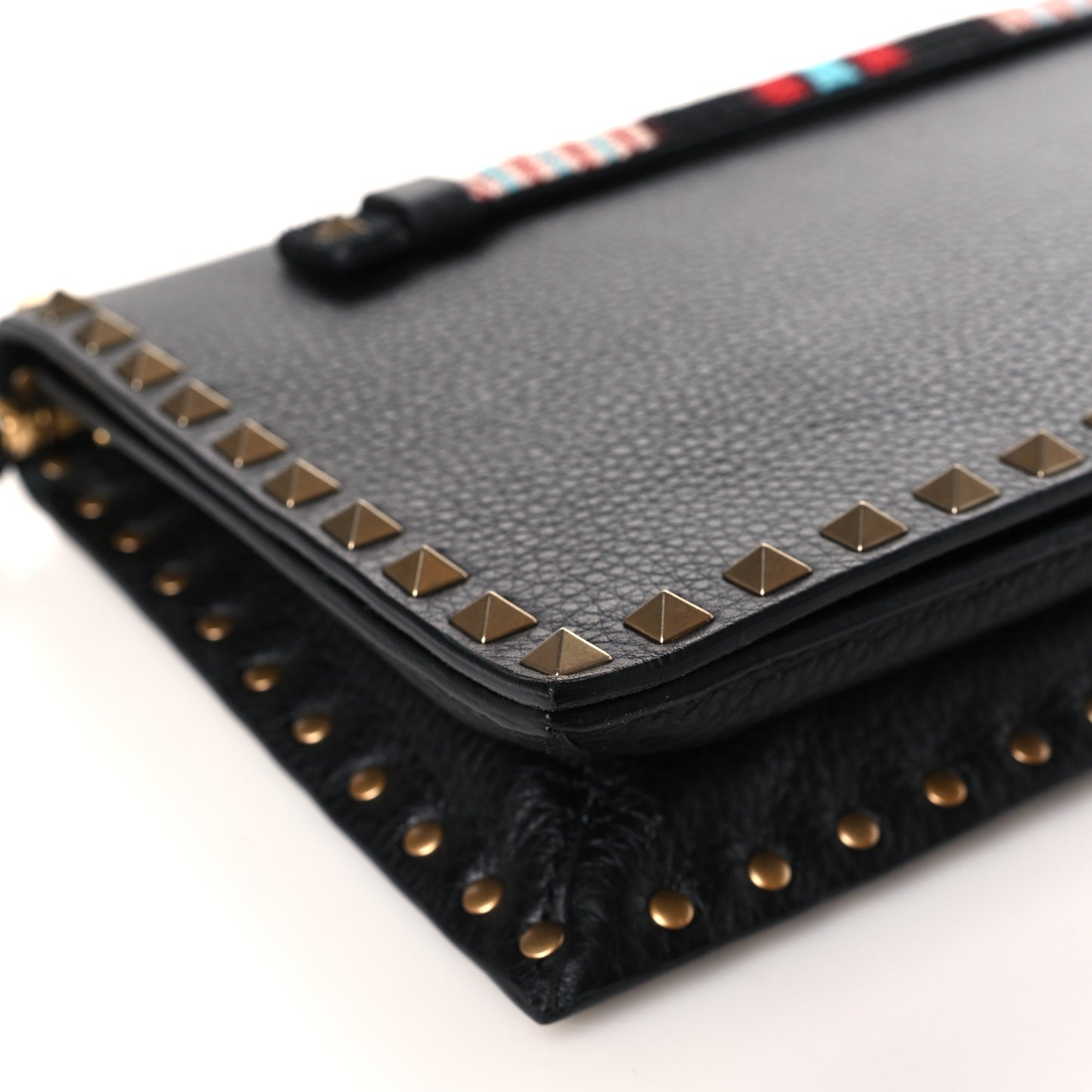 Pebbled Calfskin Beaded Strap Rockstud Medium Clutch Wristlet Black