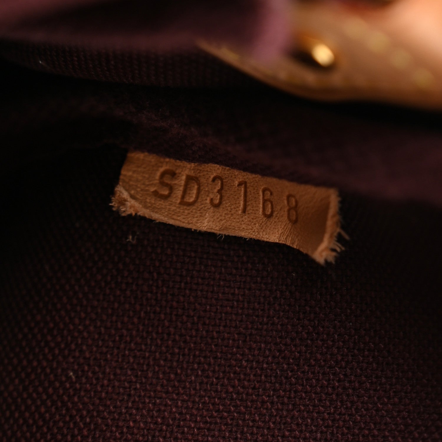 Louis Vuitton Monogram Favorite MM 8 of 12