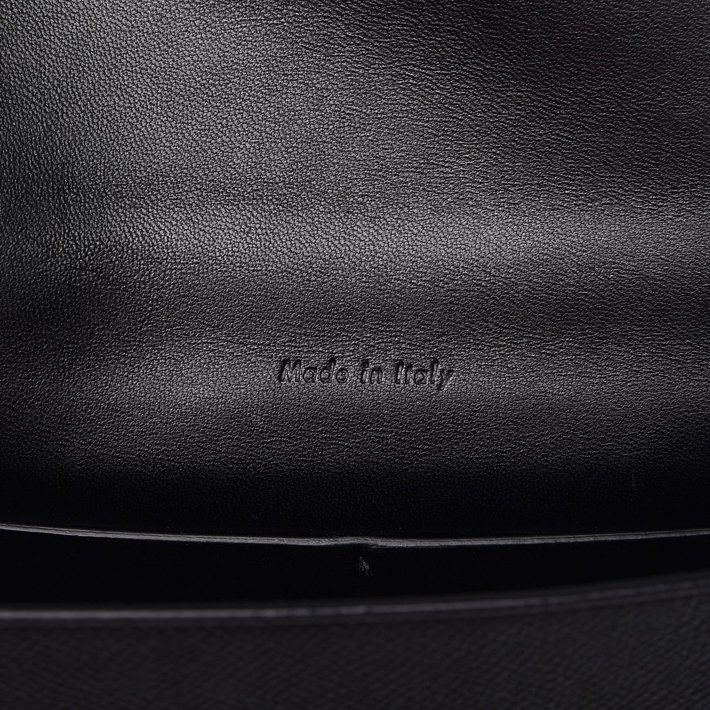 Grained Calfskin Compact Trotteur Black