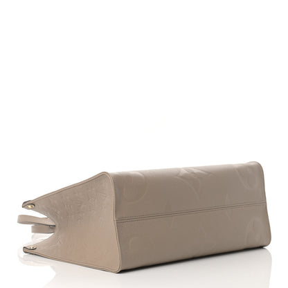 Louis Vuitton Empreinte Monogram Giant Onthego MM Tourterelle 4 of 8