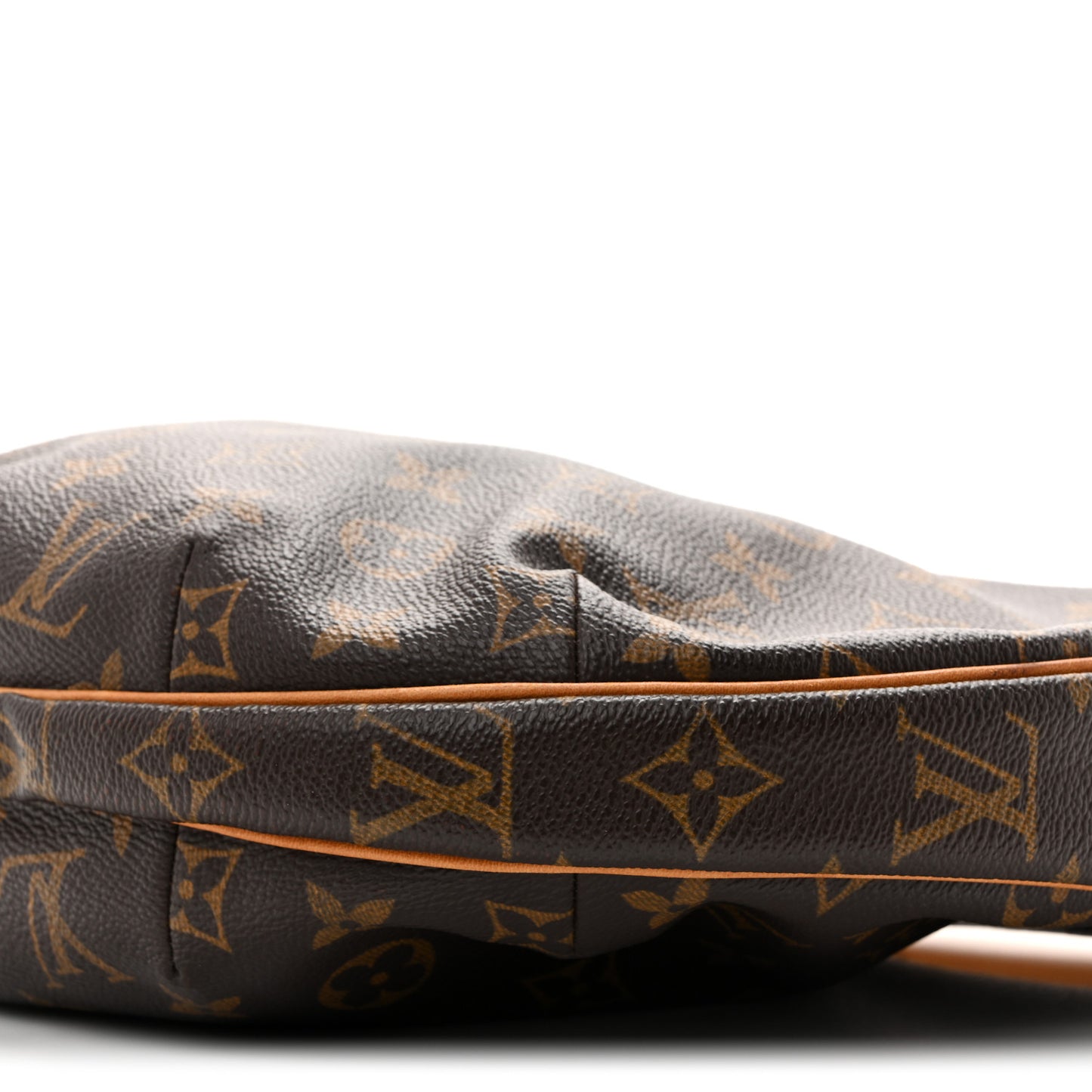 Monogram Croissant MM