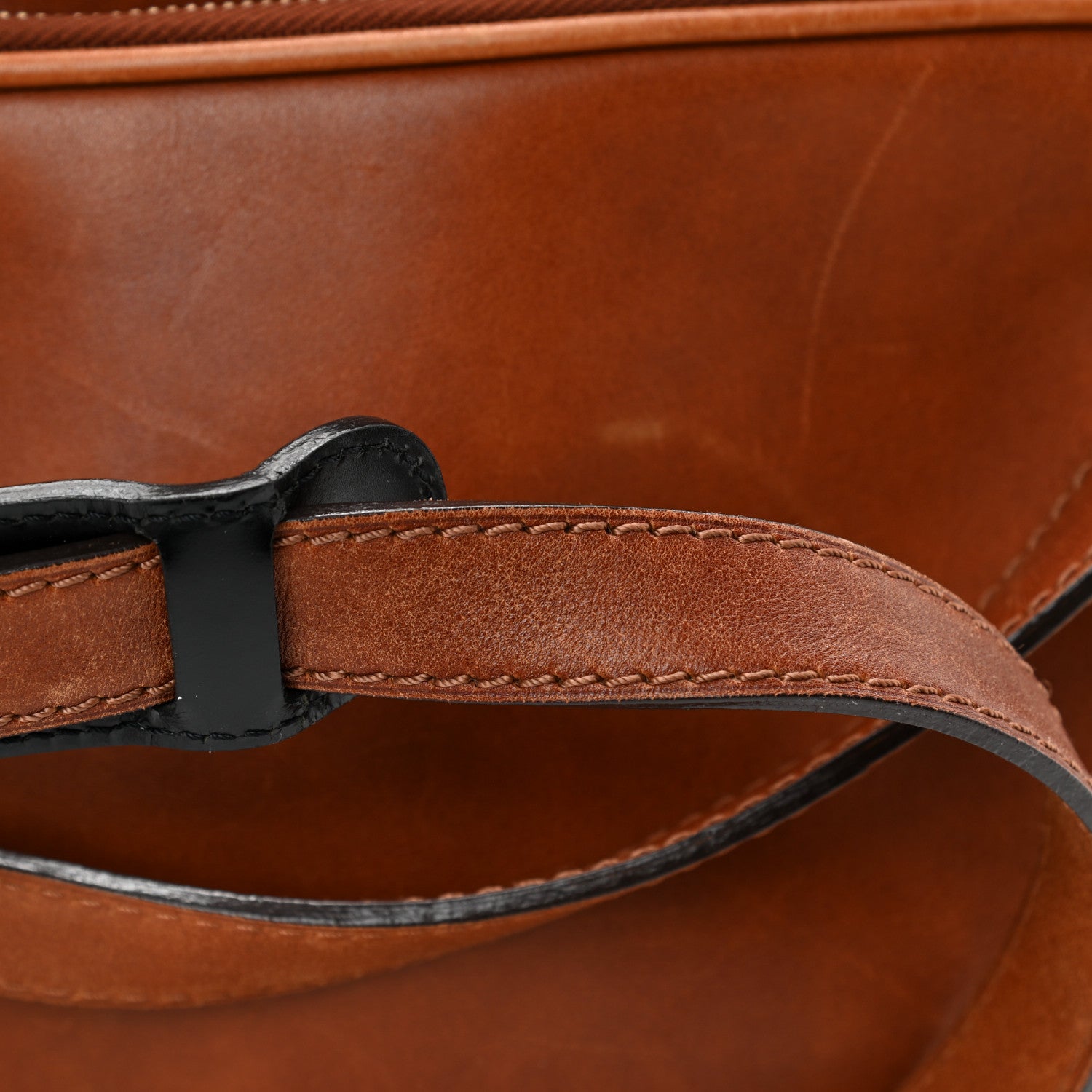 Louis Vuitton Bequia Trotter GM 17 of 20