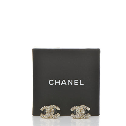 Chanel Pearl Queen of France CC Earrings Gold 5 of 5