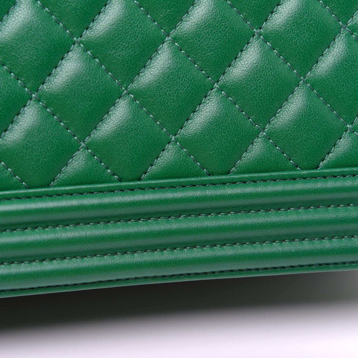 Lambskin Quilted Medium Boy Flap Green