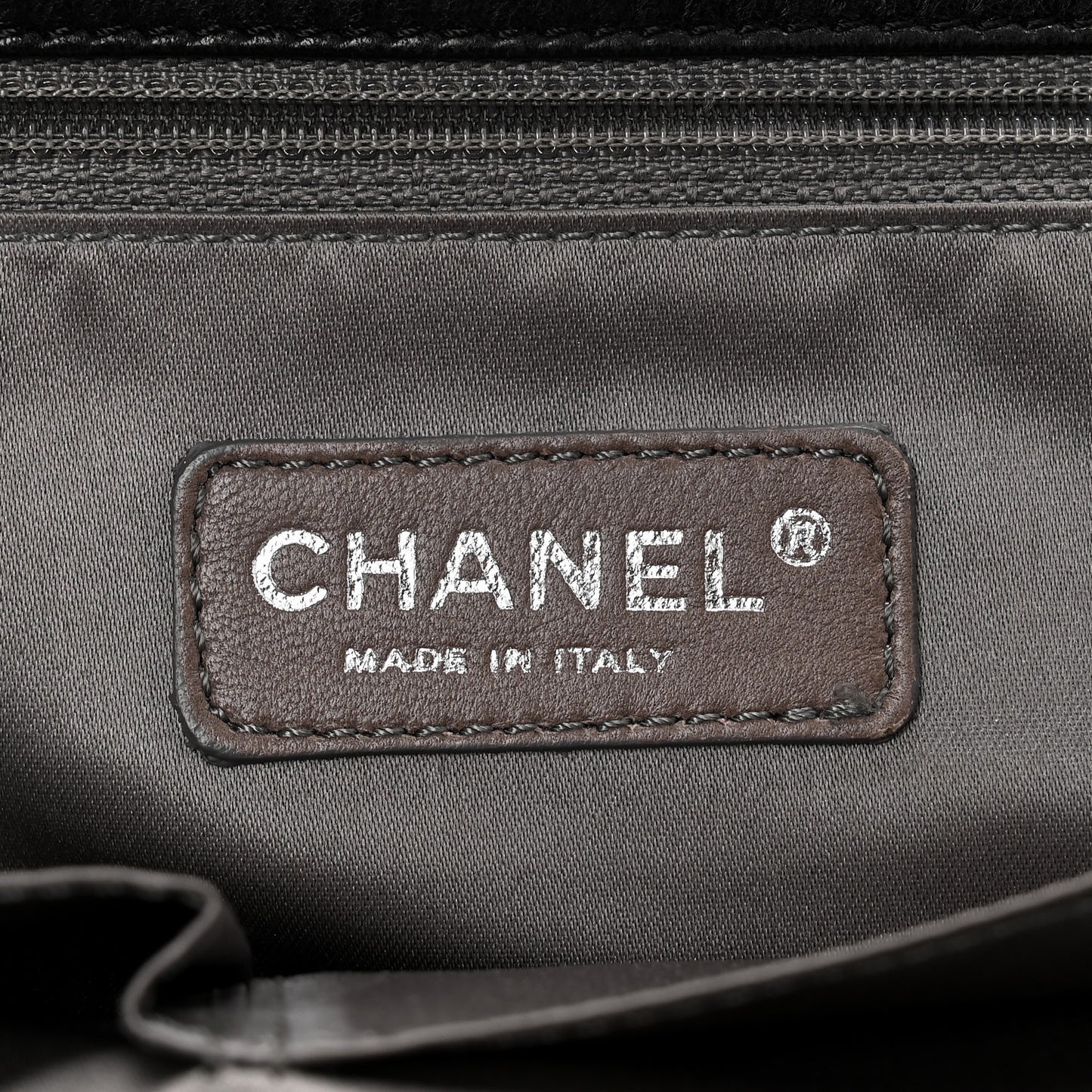 Lambskin Pearl Obsession Flap Black