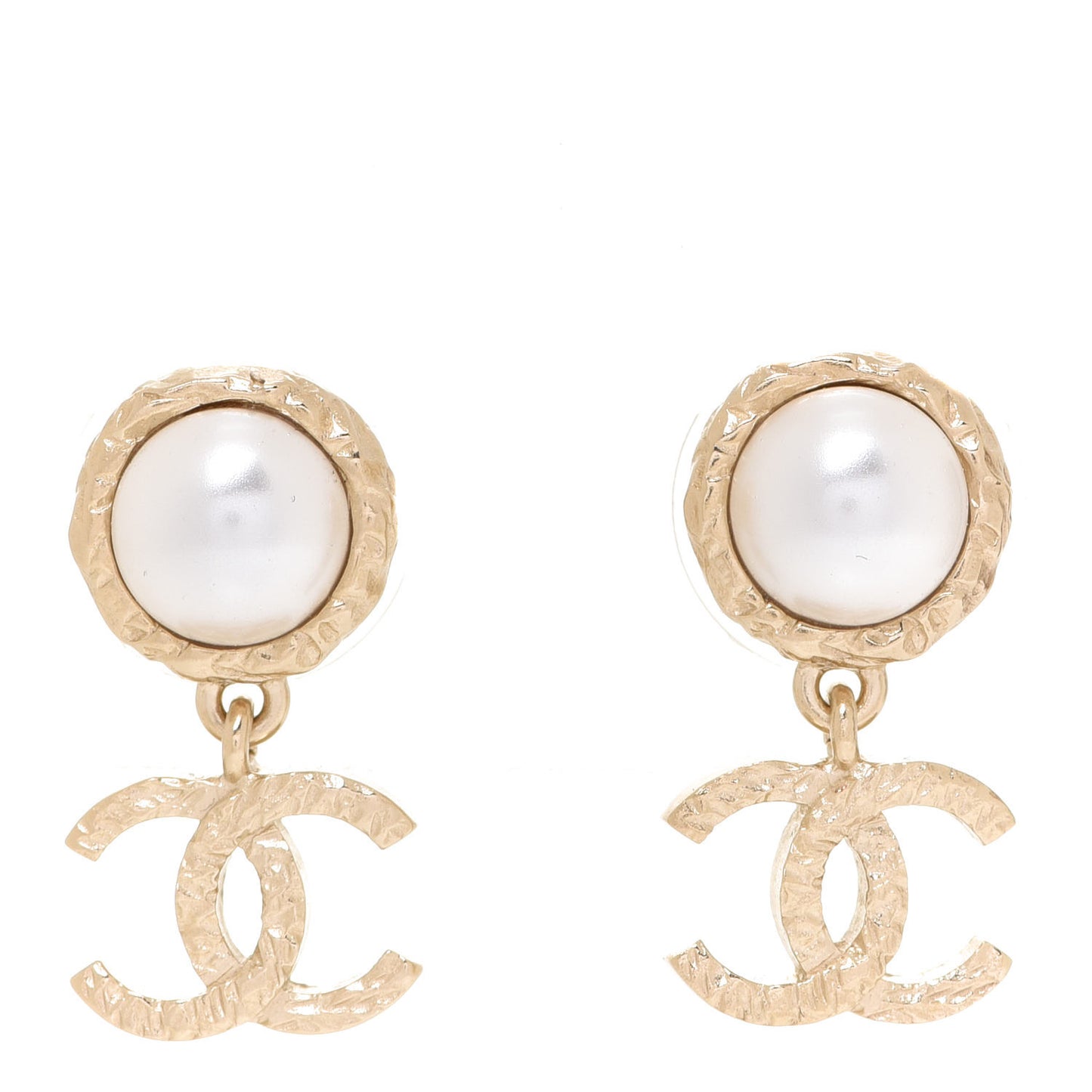 Pearl Hammered CC Drop Earrings Gold Pearly White