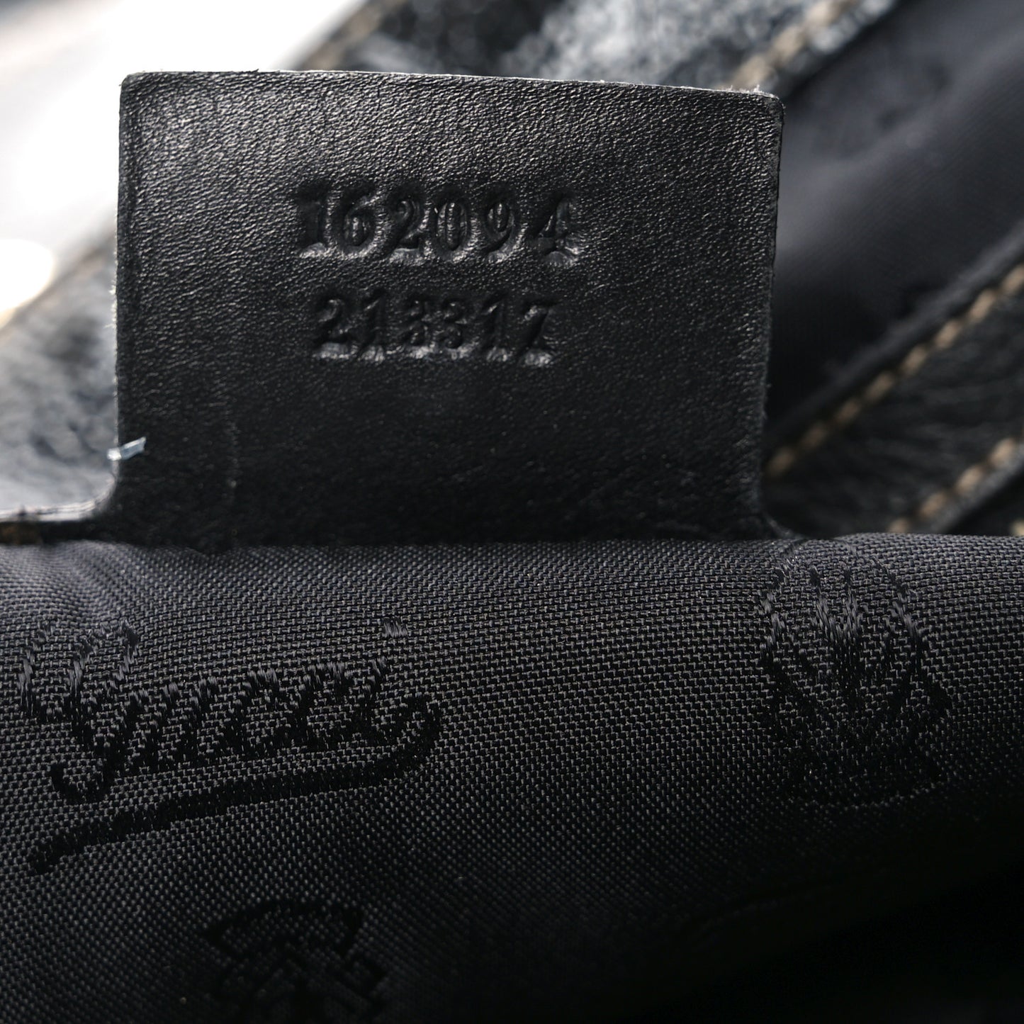Dialux Medium Britt Tote Black