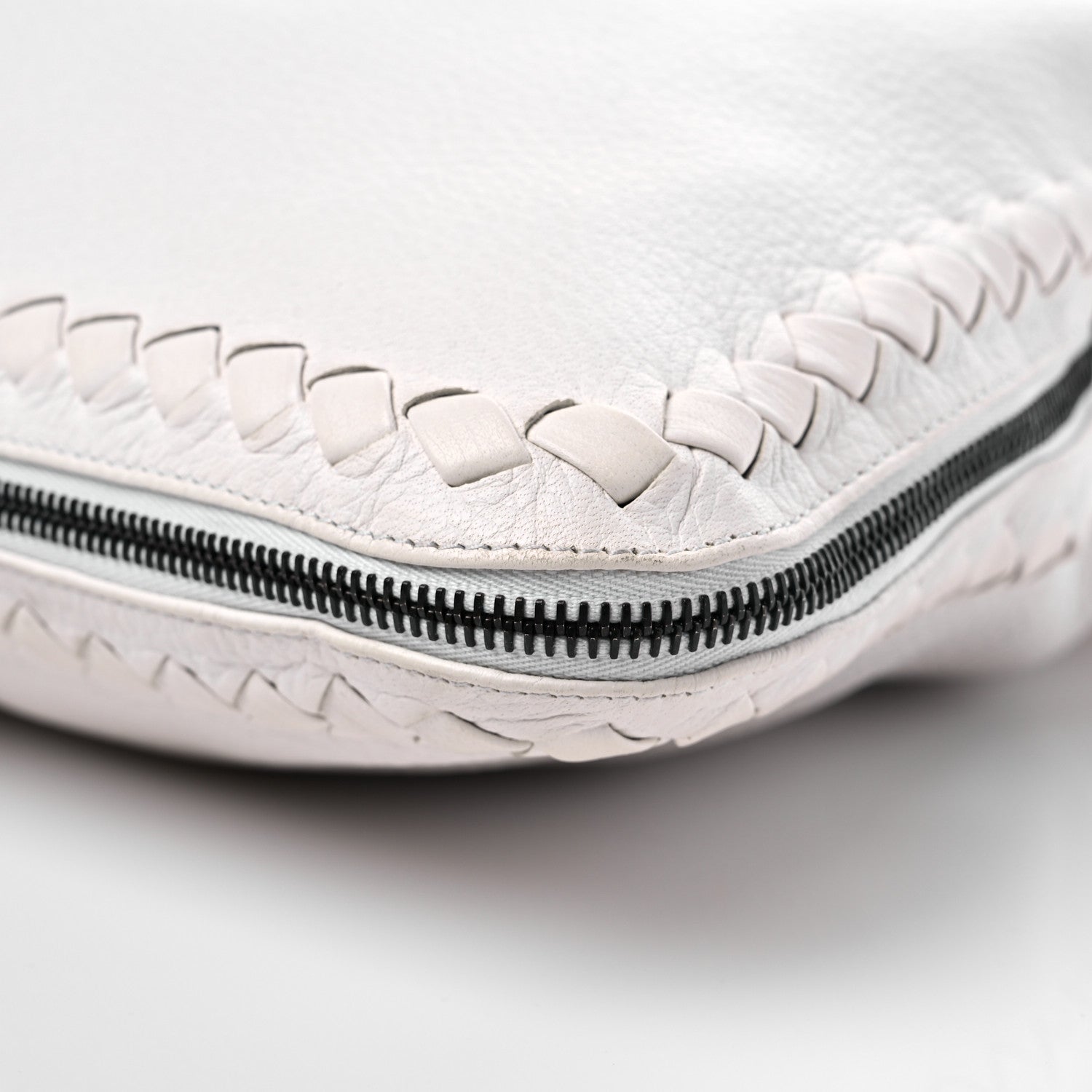 Bottega Veneta Cervo Mens Side-Zip Woven Tote White 9 of 15
