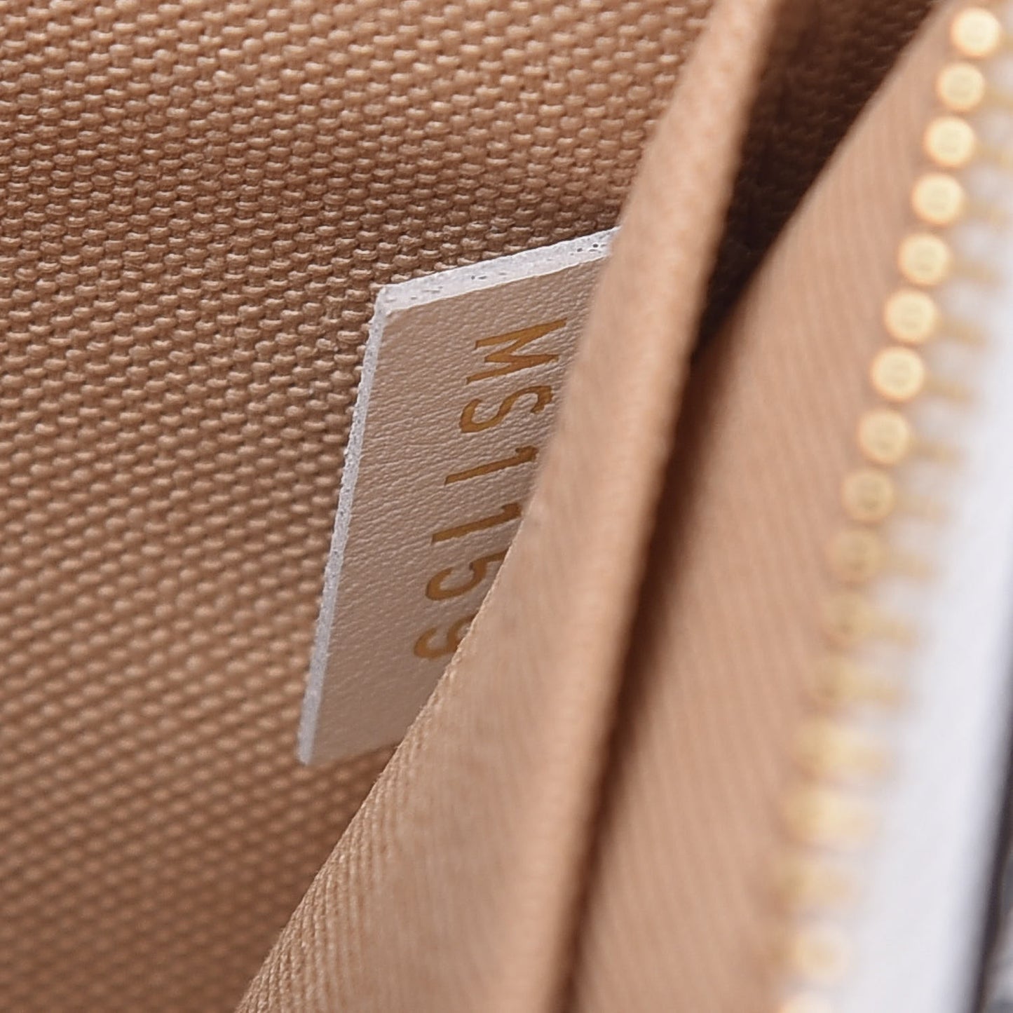 Monogram Giant Neverfull MM GM Pochette White