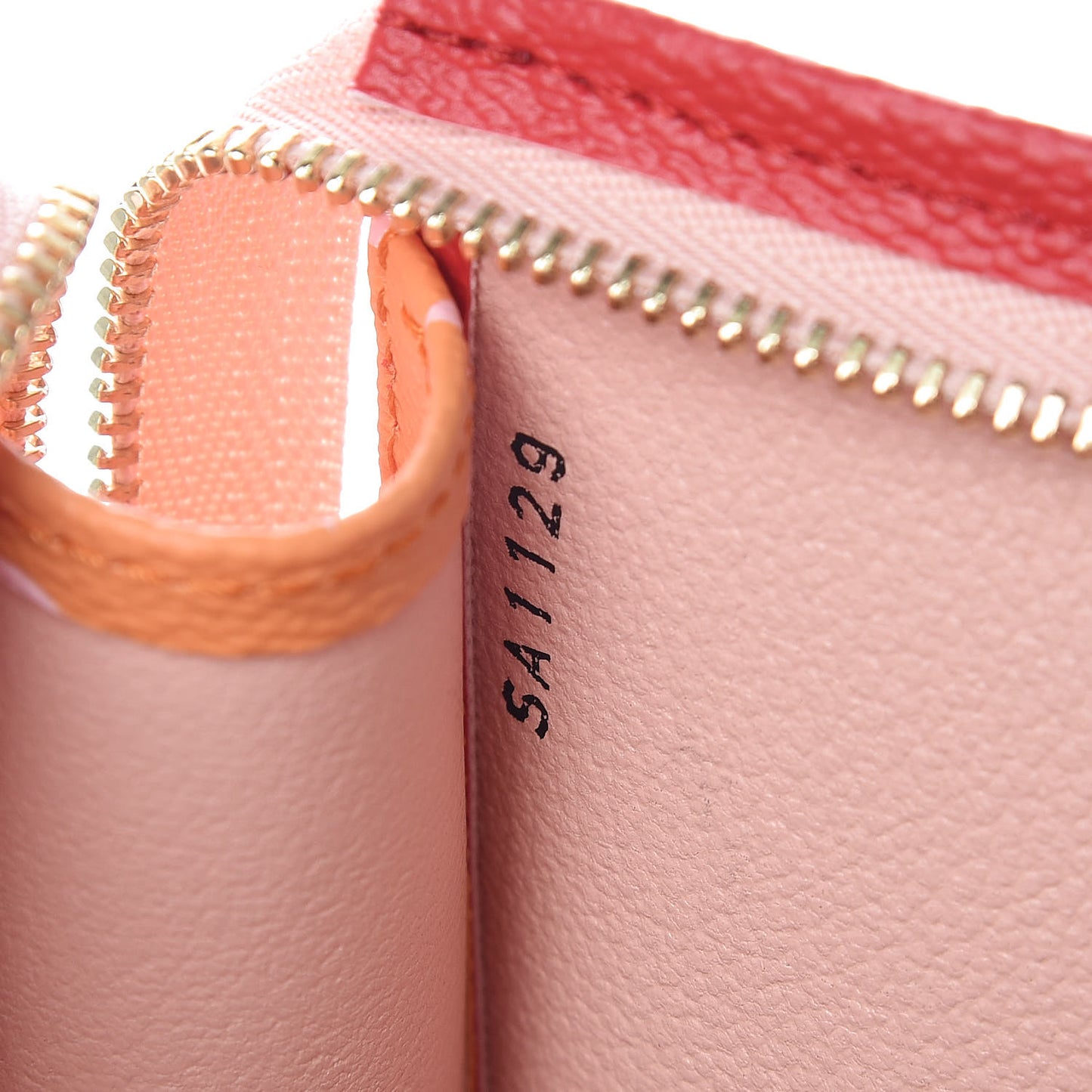 Monogram Giant Toiletry Pouch 26 Rouge