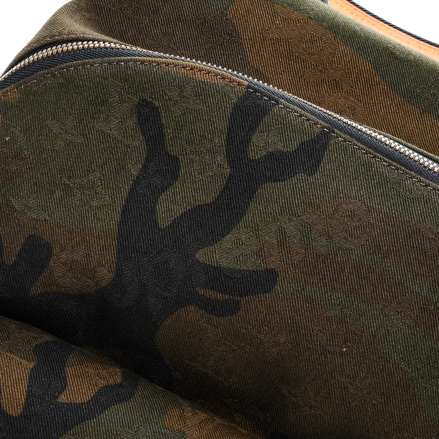 Louis Vuitton X SUPREME Canvas Camouflage Apollo Backpack 5 of 9