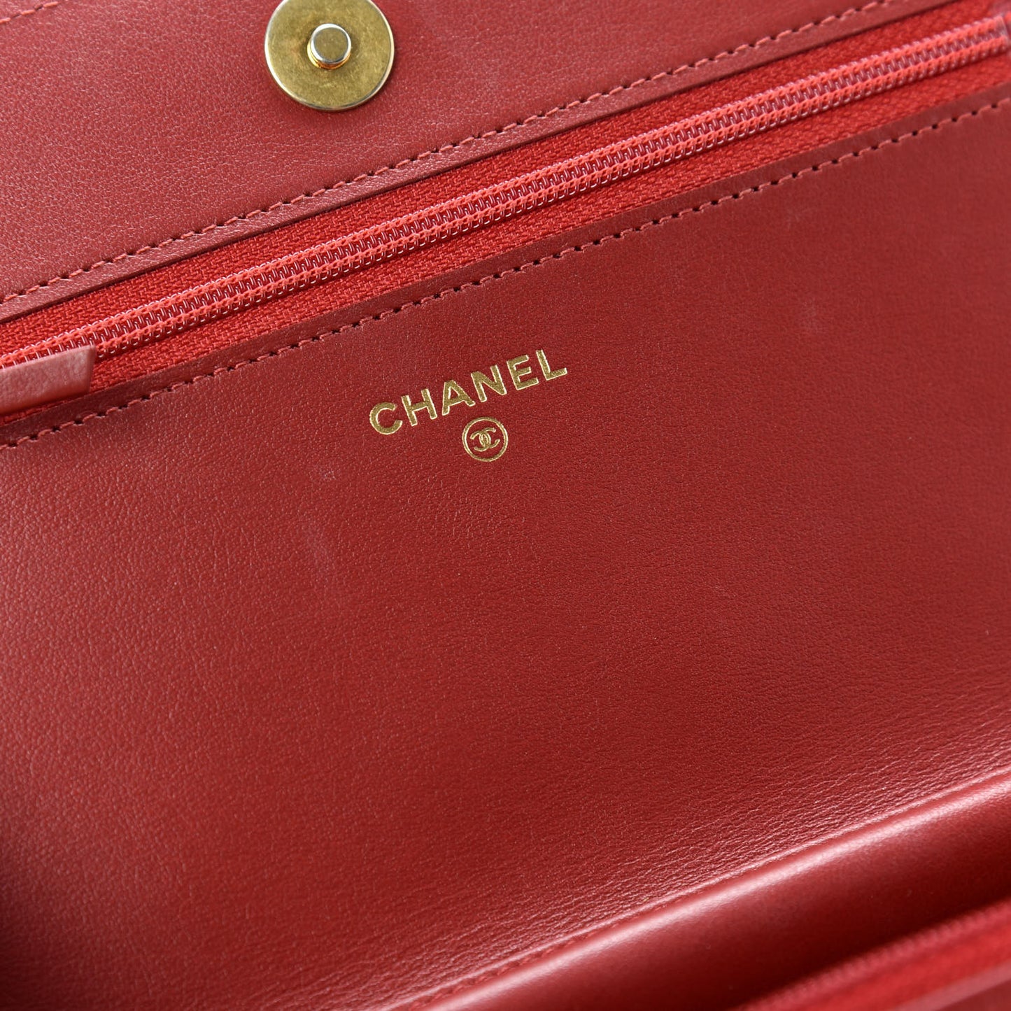 Caviar Quilted Boy Wallet On Chain WOC Red