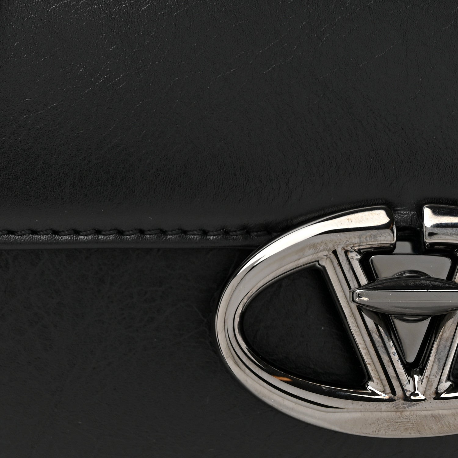 Valentino Garavani Crinkled Calfskin Vlogo Locker Shoulder Bag Black 8 of 12