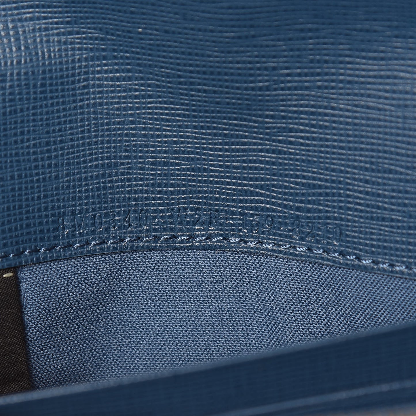 Vitello Elite Bi-Color Simply Continental Wallet Lavanda Cobalt
