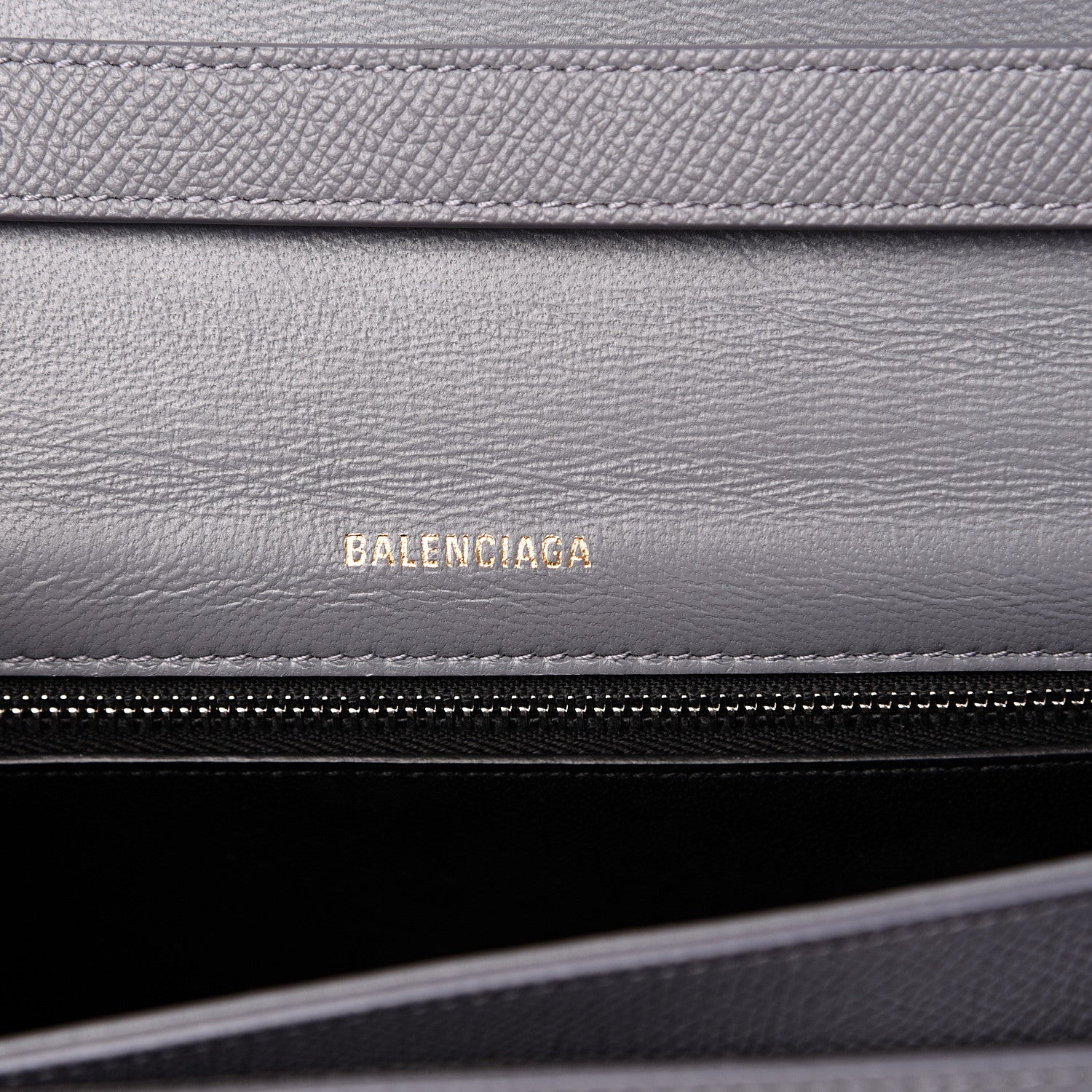 Balenciaga Signature Grained Calfskin Logo S Ville Day Bag Gris Perle Fonce White 5 of 13