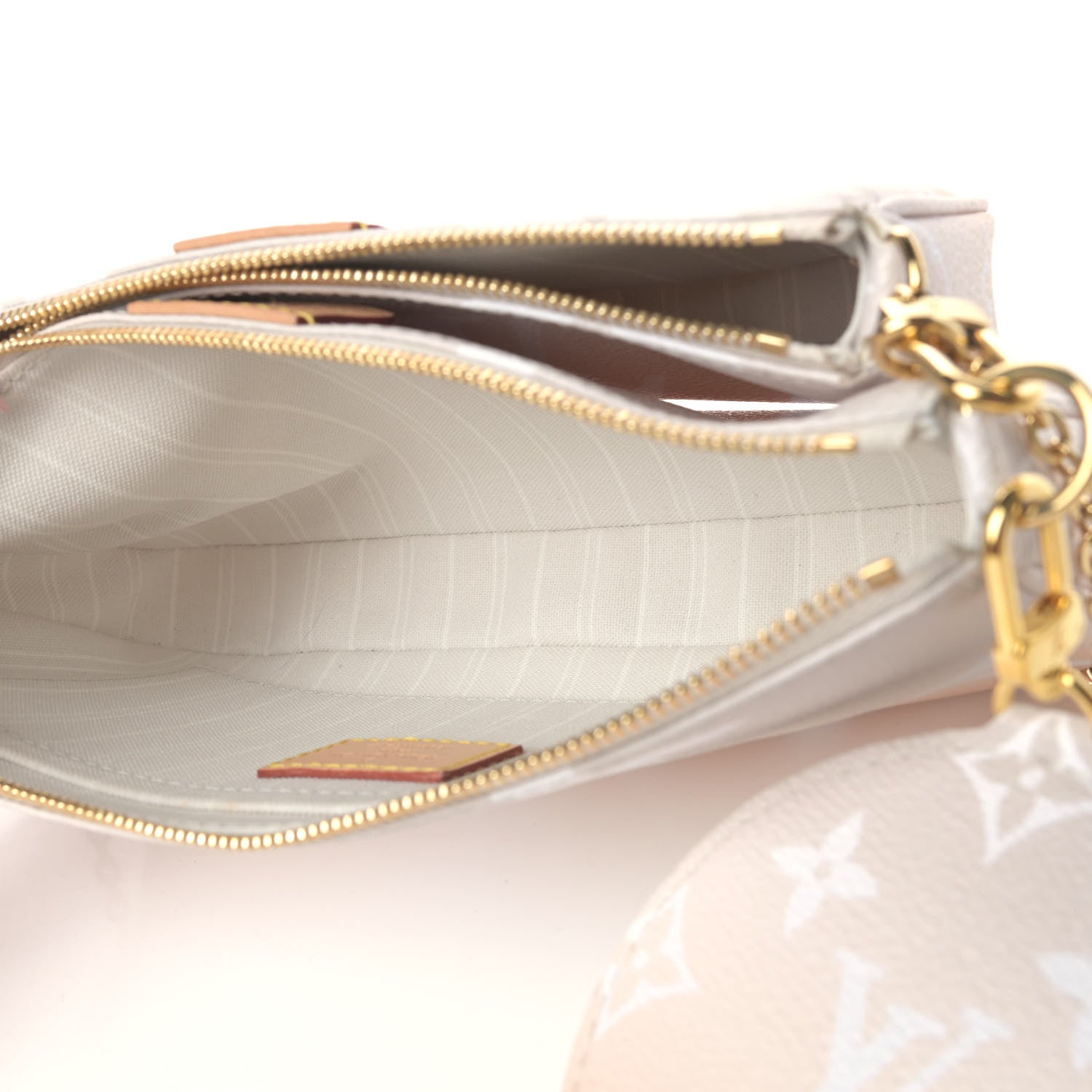 Louis Vuitton Monogram Giant By The Pool Multi Pochette Accessories Brume 4 of 6
