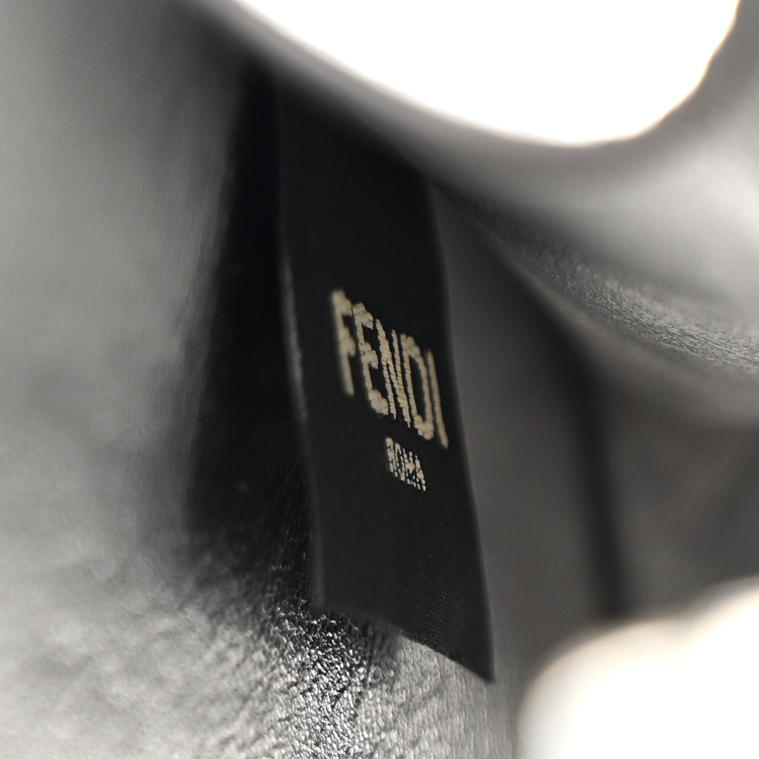 Fendi Metallic Karung Petite Peekaboo I SEE U Satchel Argento 9 of 15