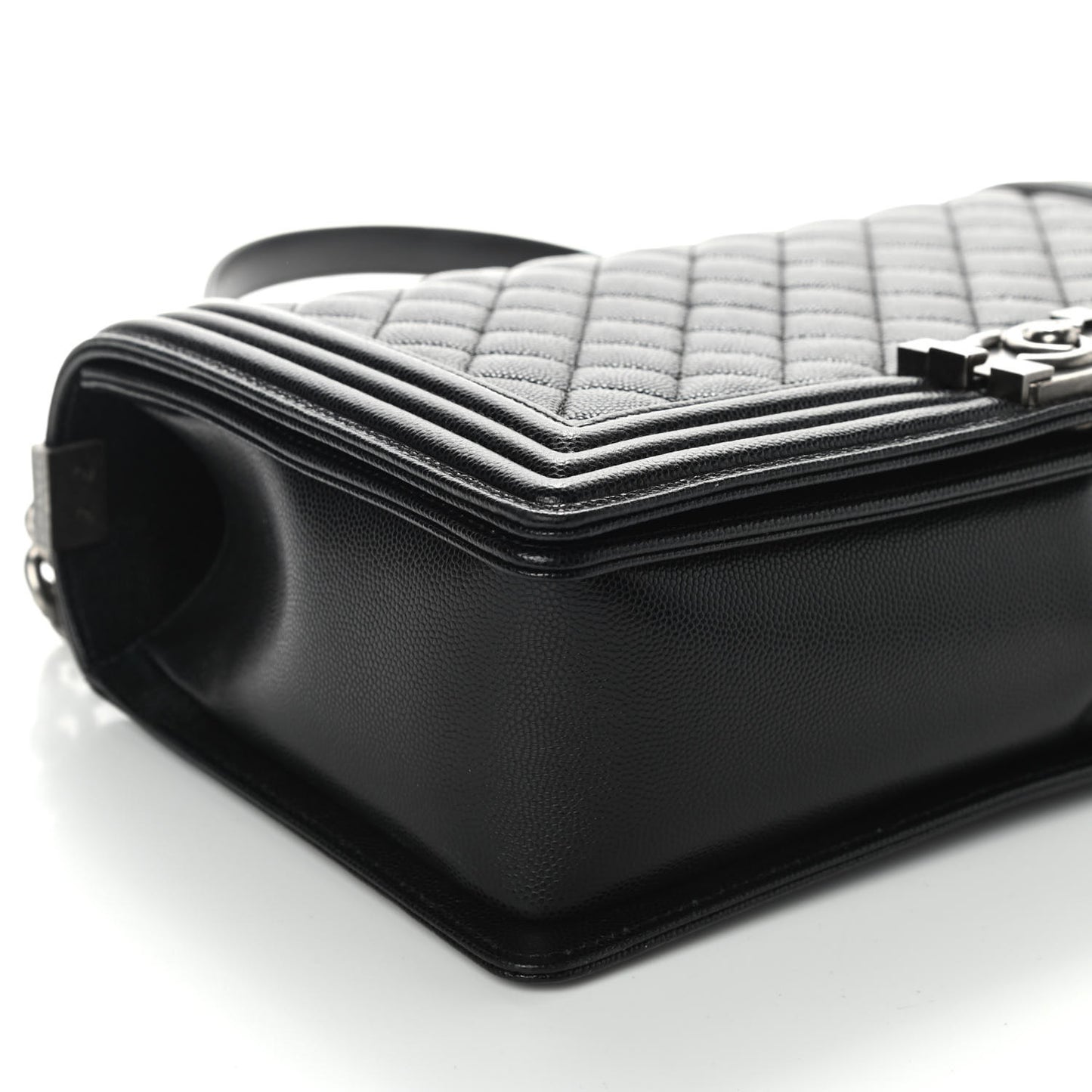 Caviar Quilted New Medium Boy Flap Black