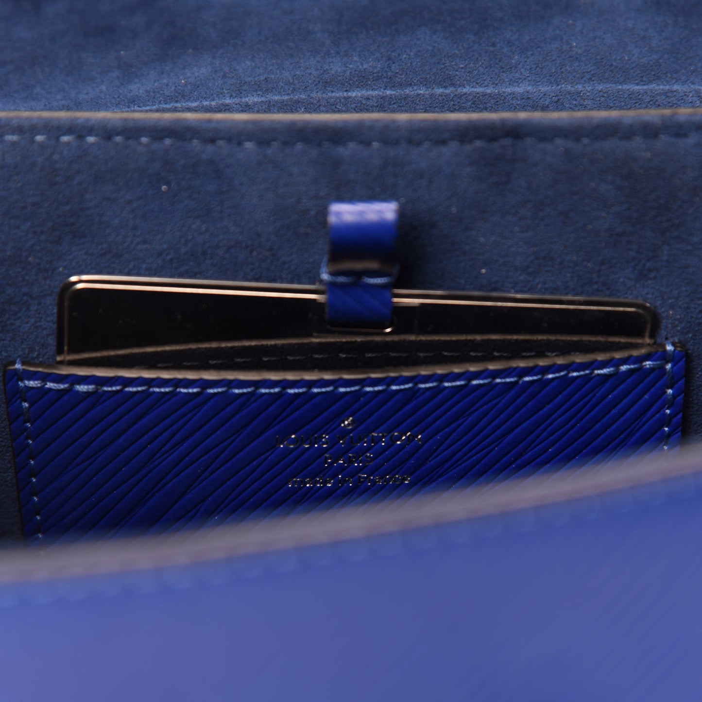 Epi Flamingo Twist Shoulder Bag MM Blue